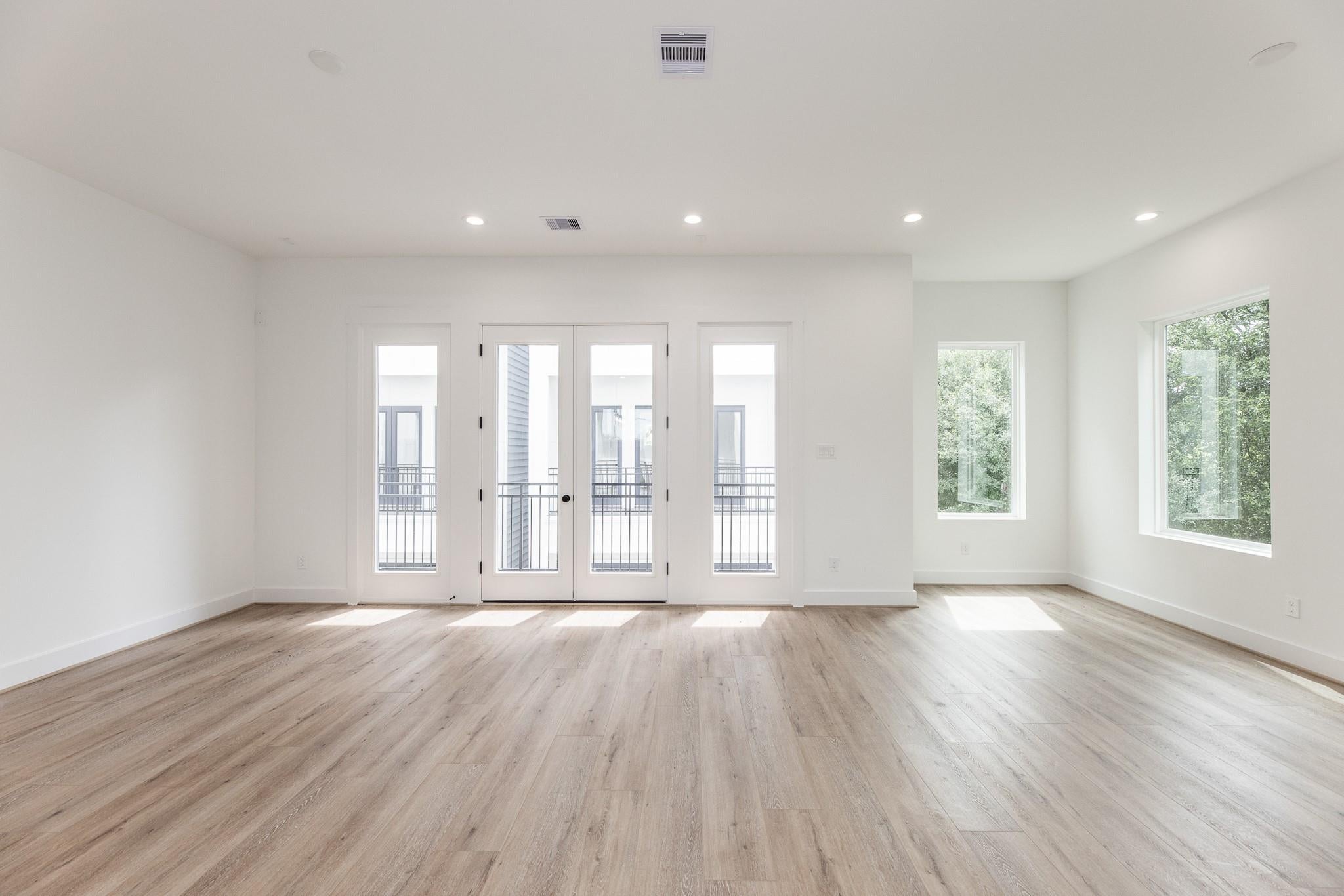 905 Quitman St, Houston, TX 77009 photo