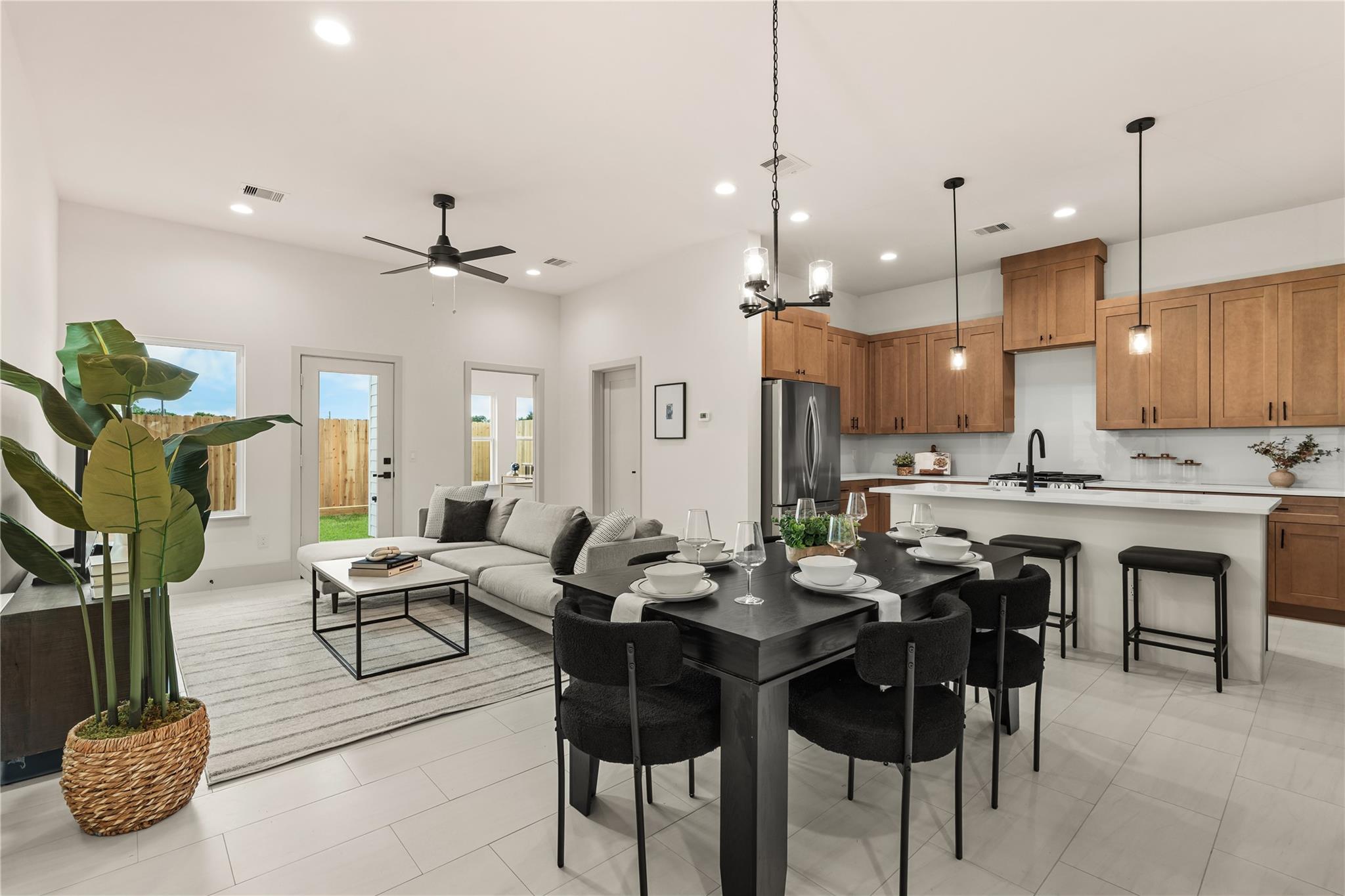 4011 Buffalo Moon Dr, Houston, TX 77045 photo
