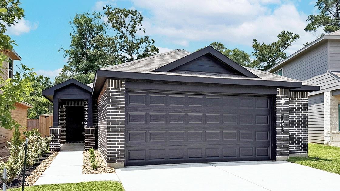 1691 Portia Ln, Conroe, TX 77301