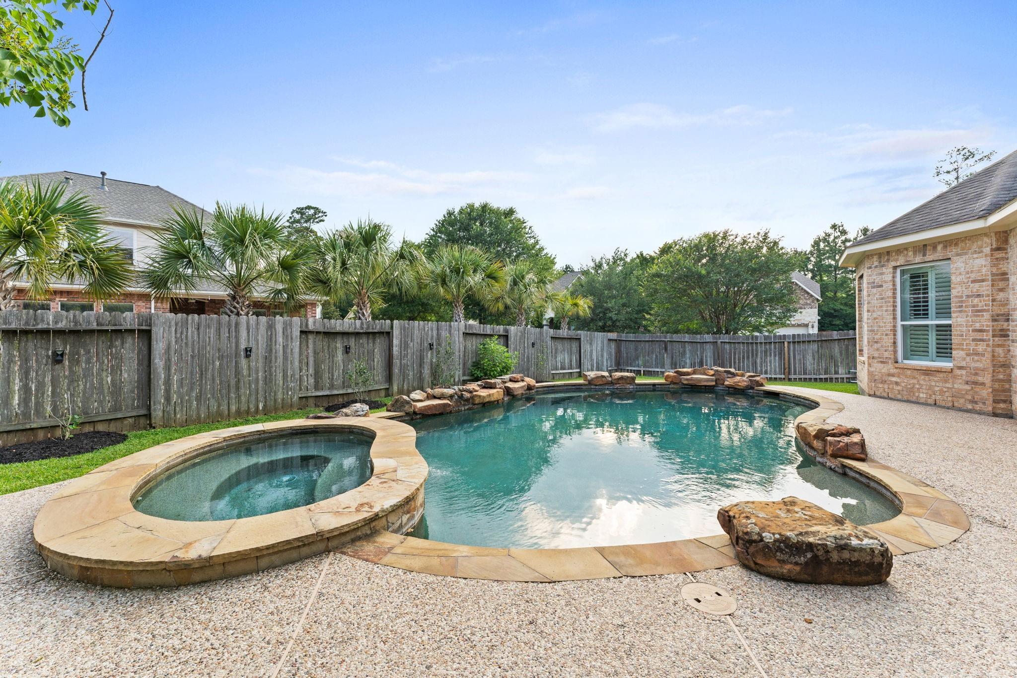 47 N Winsome Path Cir, The Woodlands, TX 77382 photo