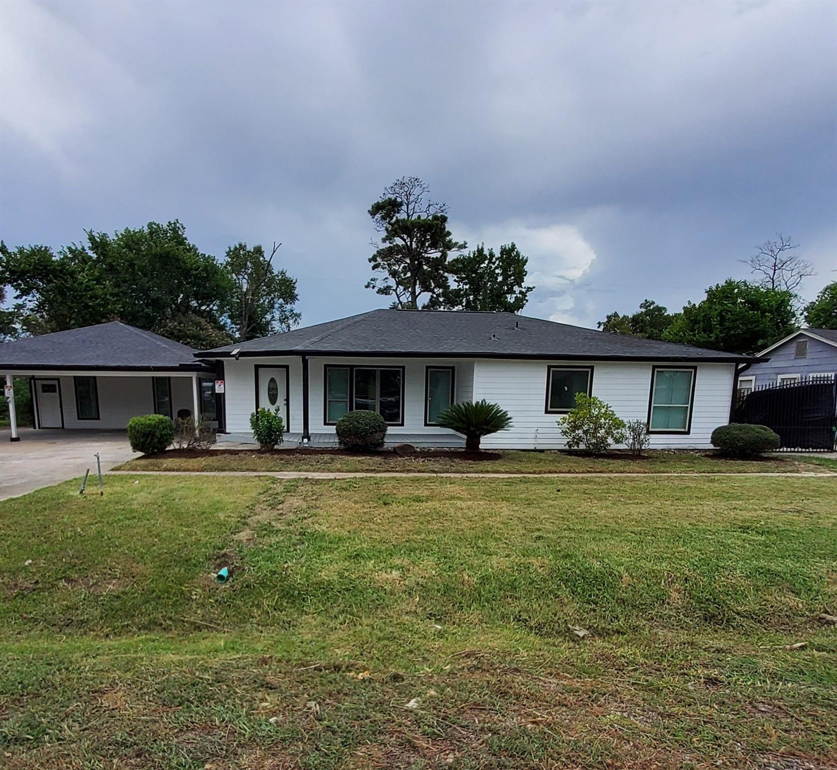 8609 Homewood Ln, Houston, TX 77028