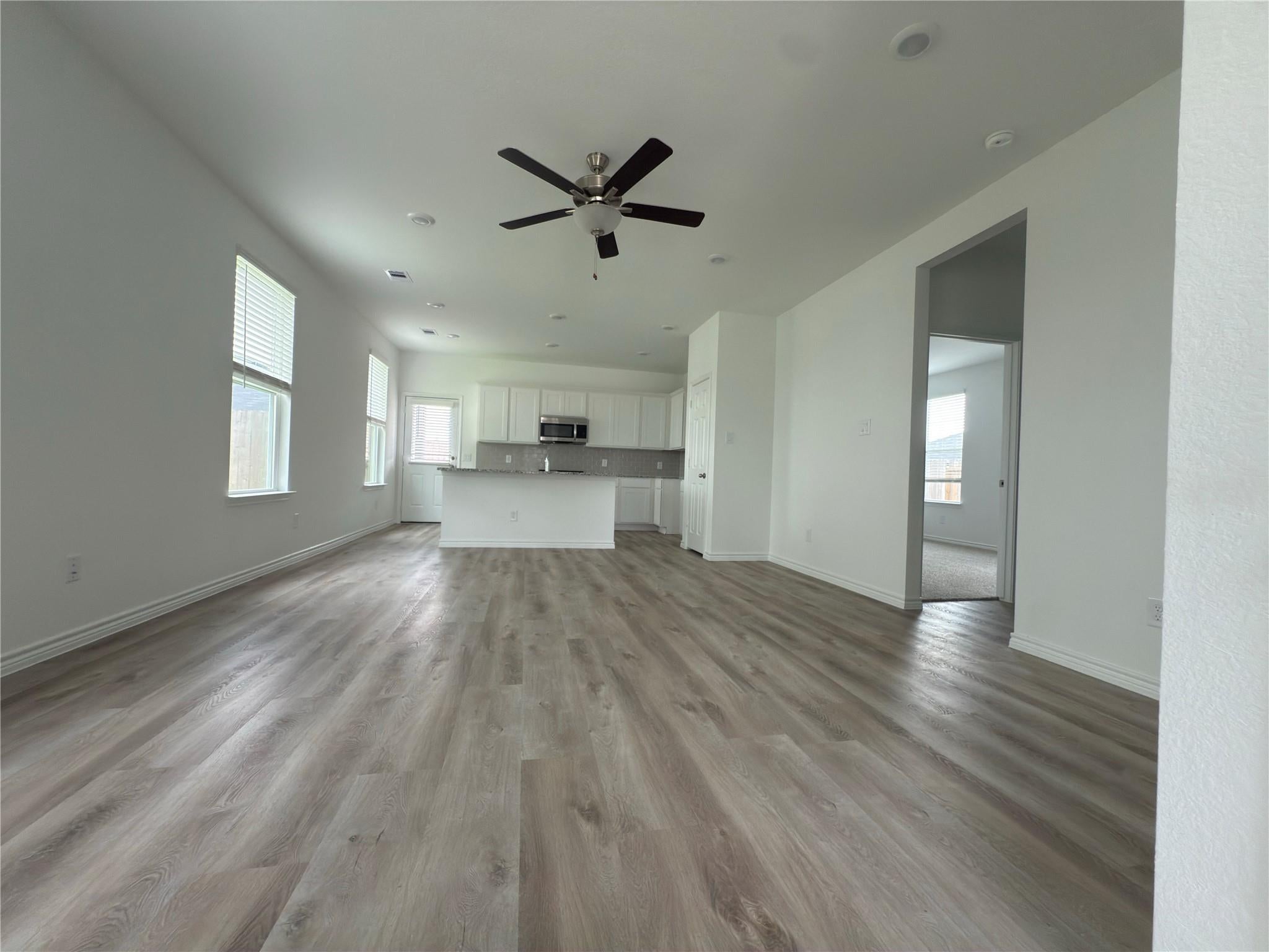 406 Cedar Chase Ct, Dayton, TX 77535 photo