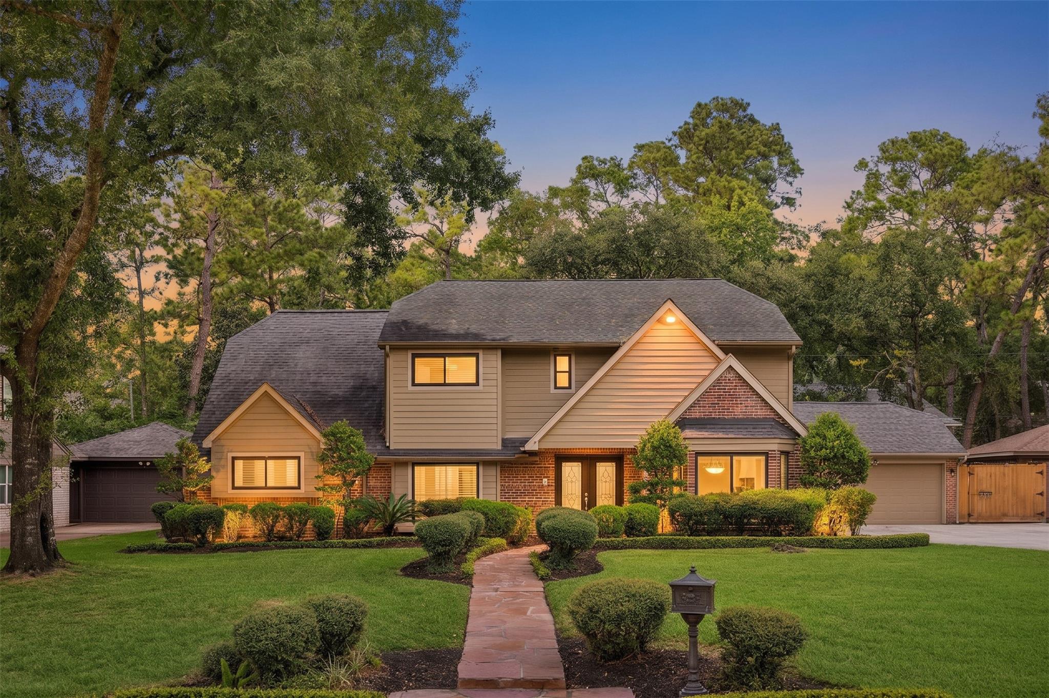 8106 Twining Oaks Ln, Spring, TX 77379