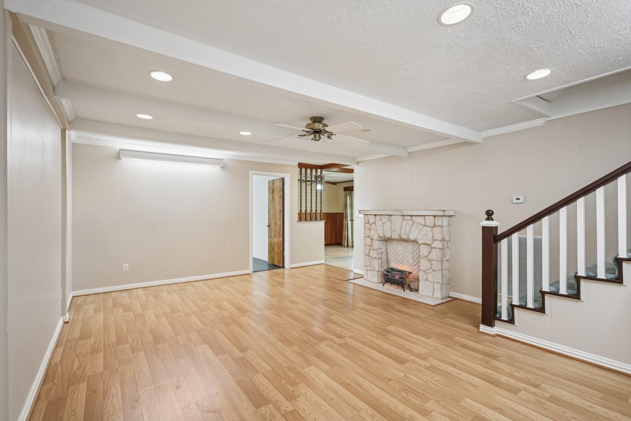 4733 Oleander St, Bacliff, TX 77518 photo