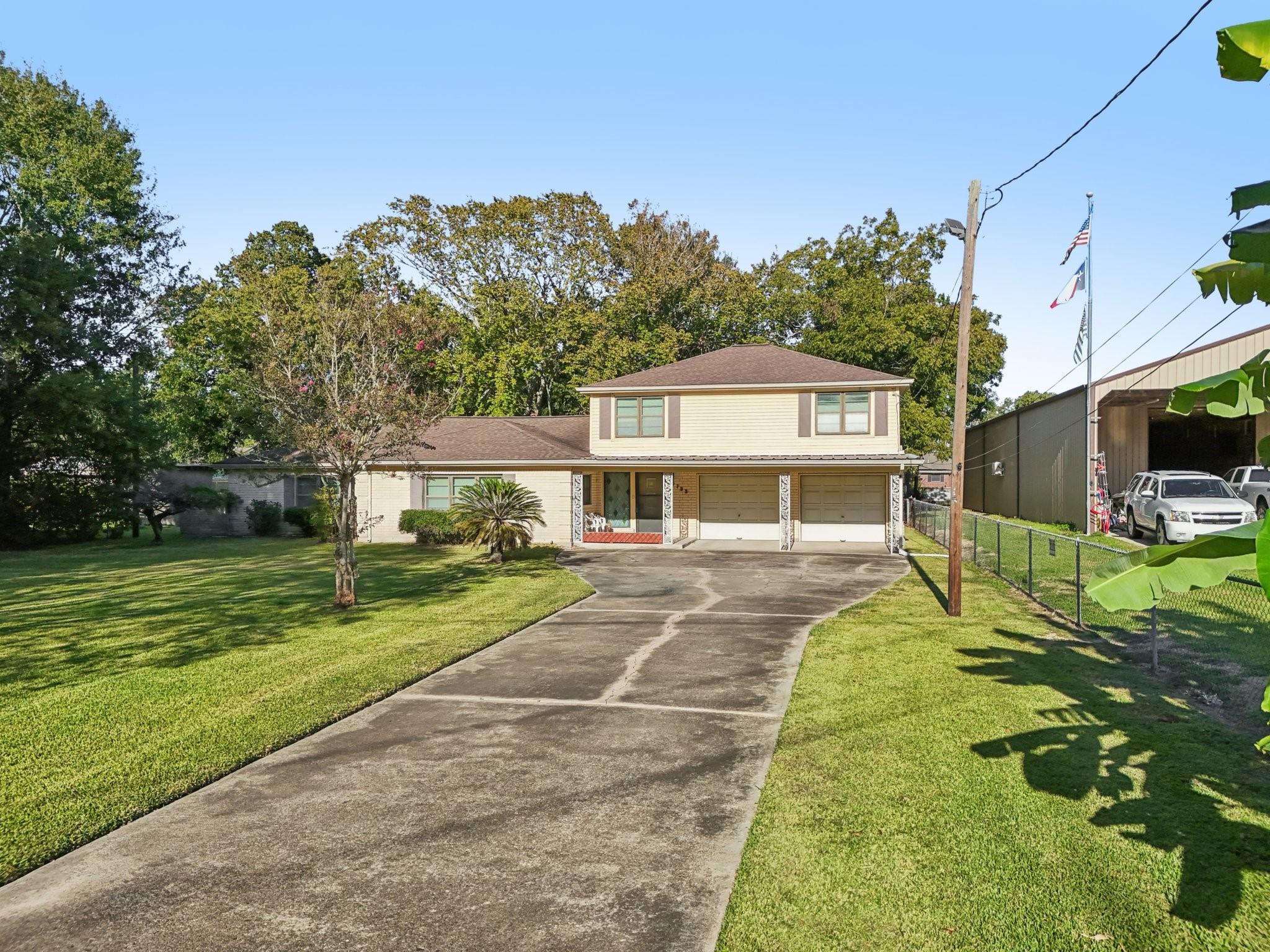 4733 Oleander St, Bacliff, TX 77518 photo