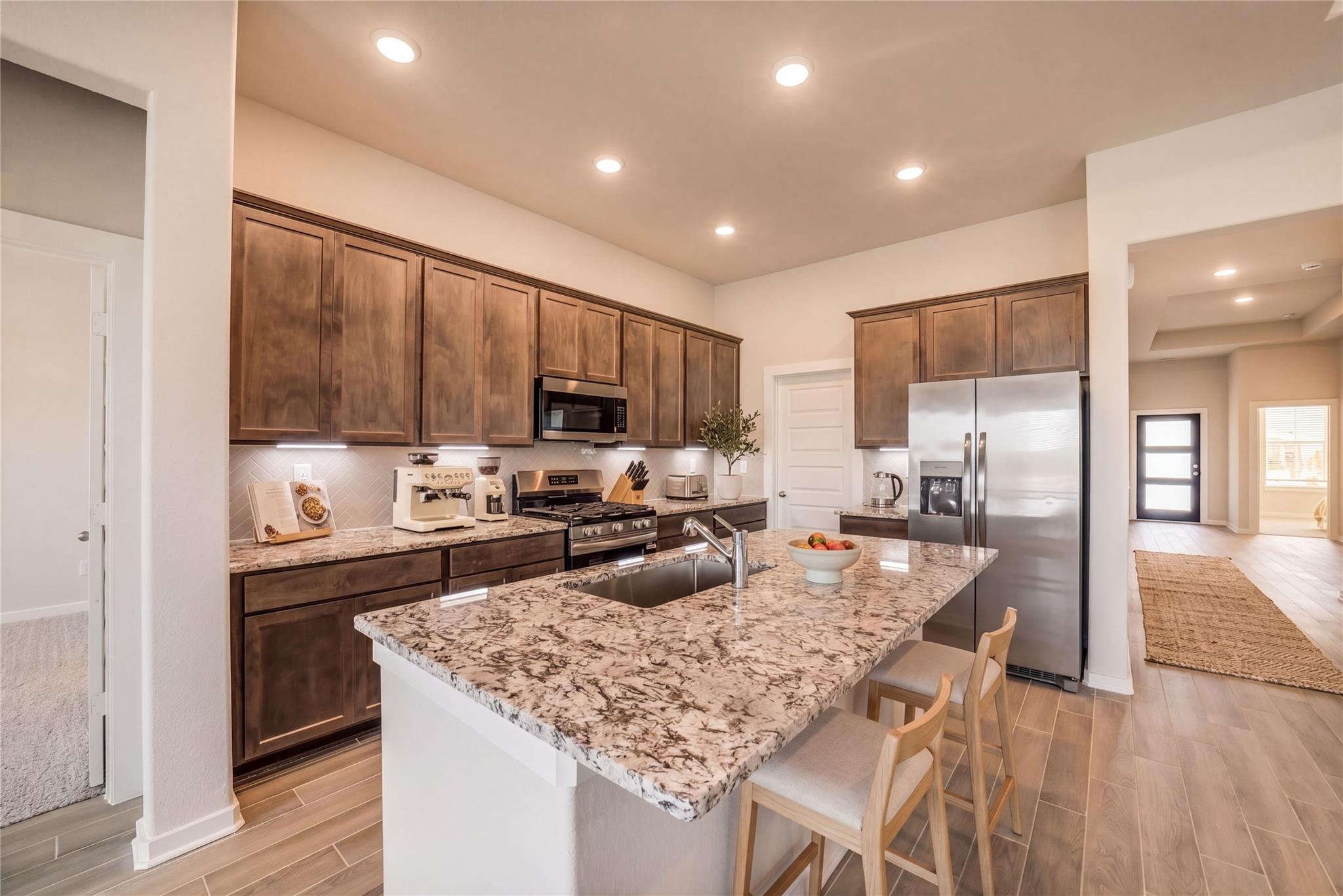 241 Harlingen Dr, Magnolia, TX 77354 photo