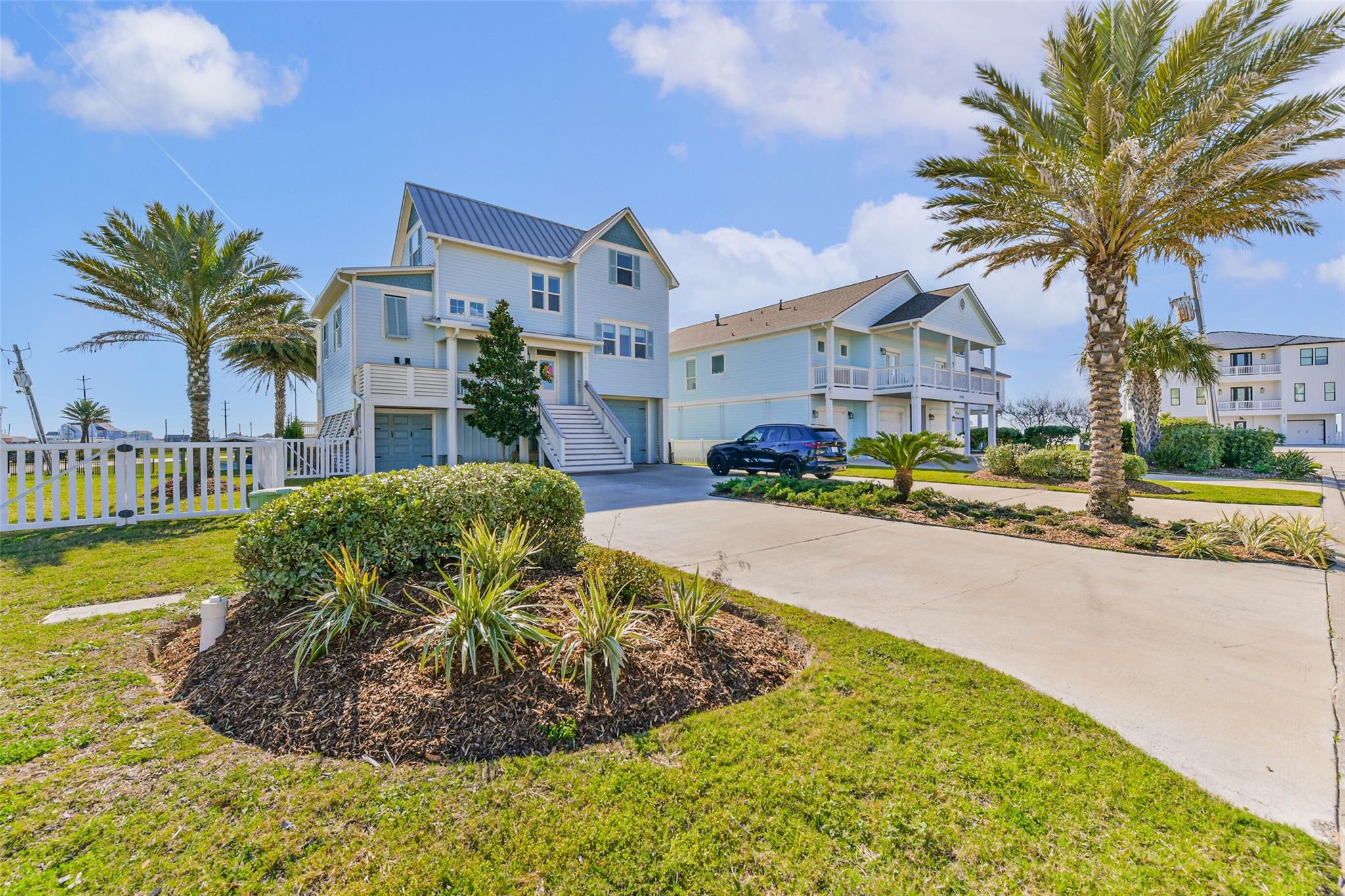 4118 Sand Hill Ct, Galveston, TX 77554 photo