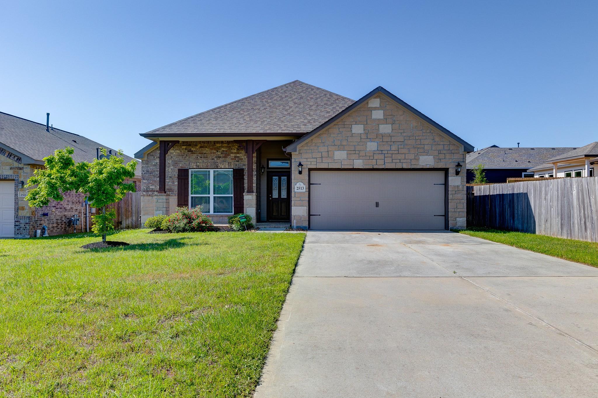 2513 Holly Laurel Mnr, Conroe, TX 77304