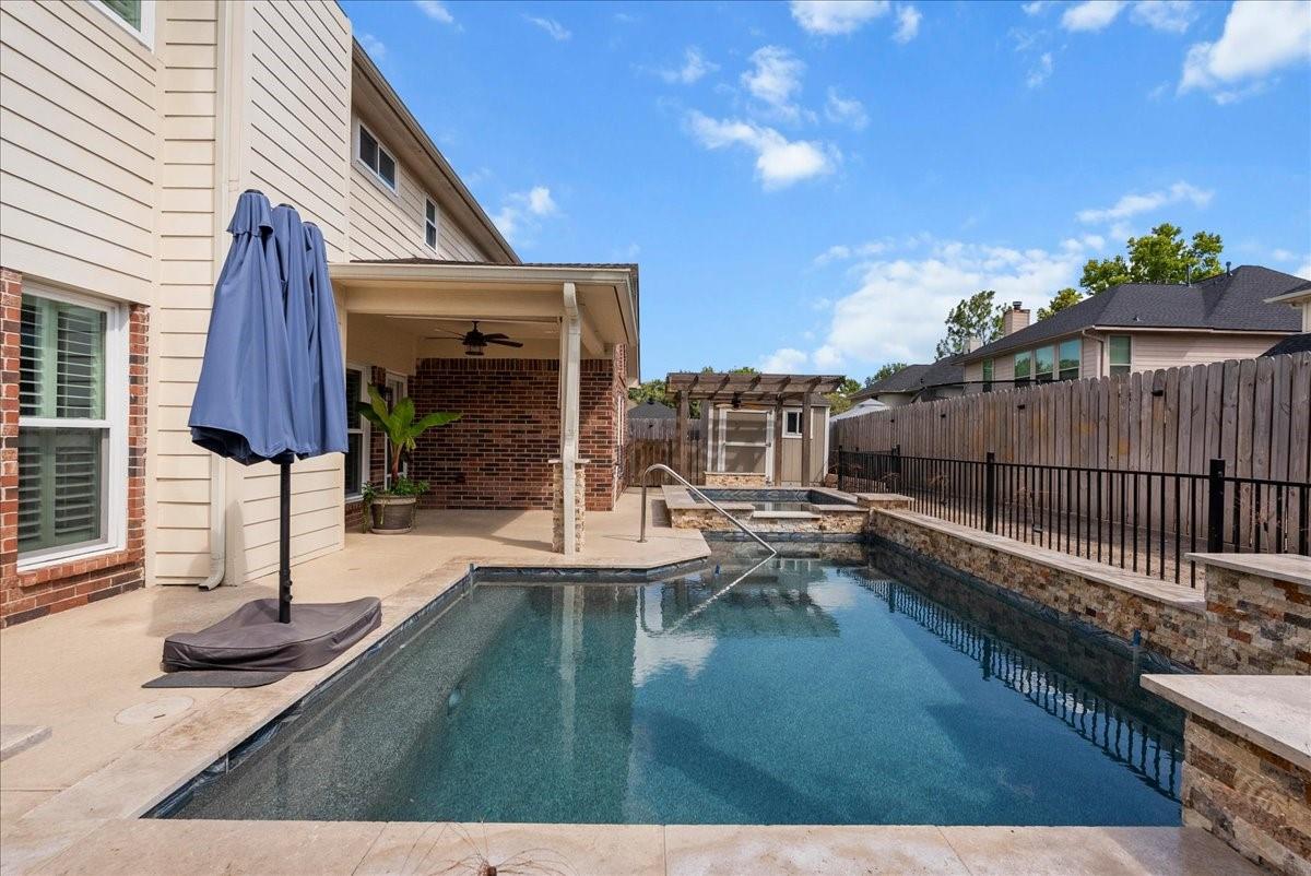 1006 Chesterwood Dr, Pearland, TX 77581 photo