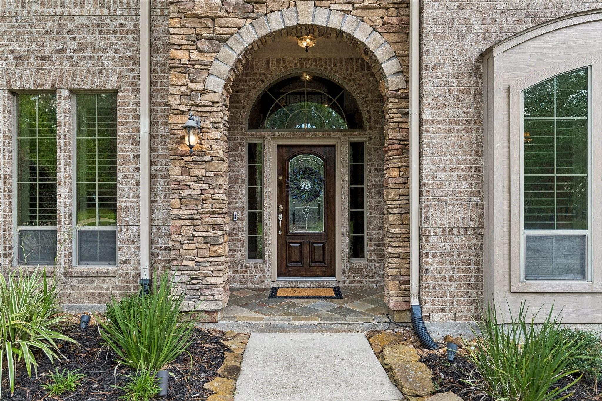 6103 Rustic Creek Ln, Kingwood, TX 77345 photo