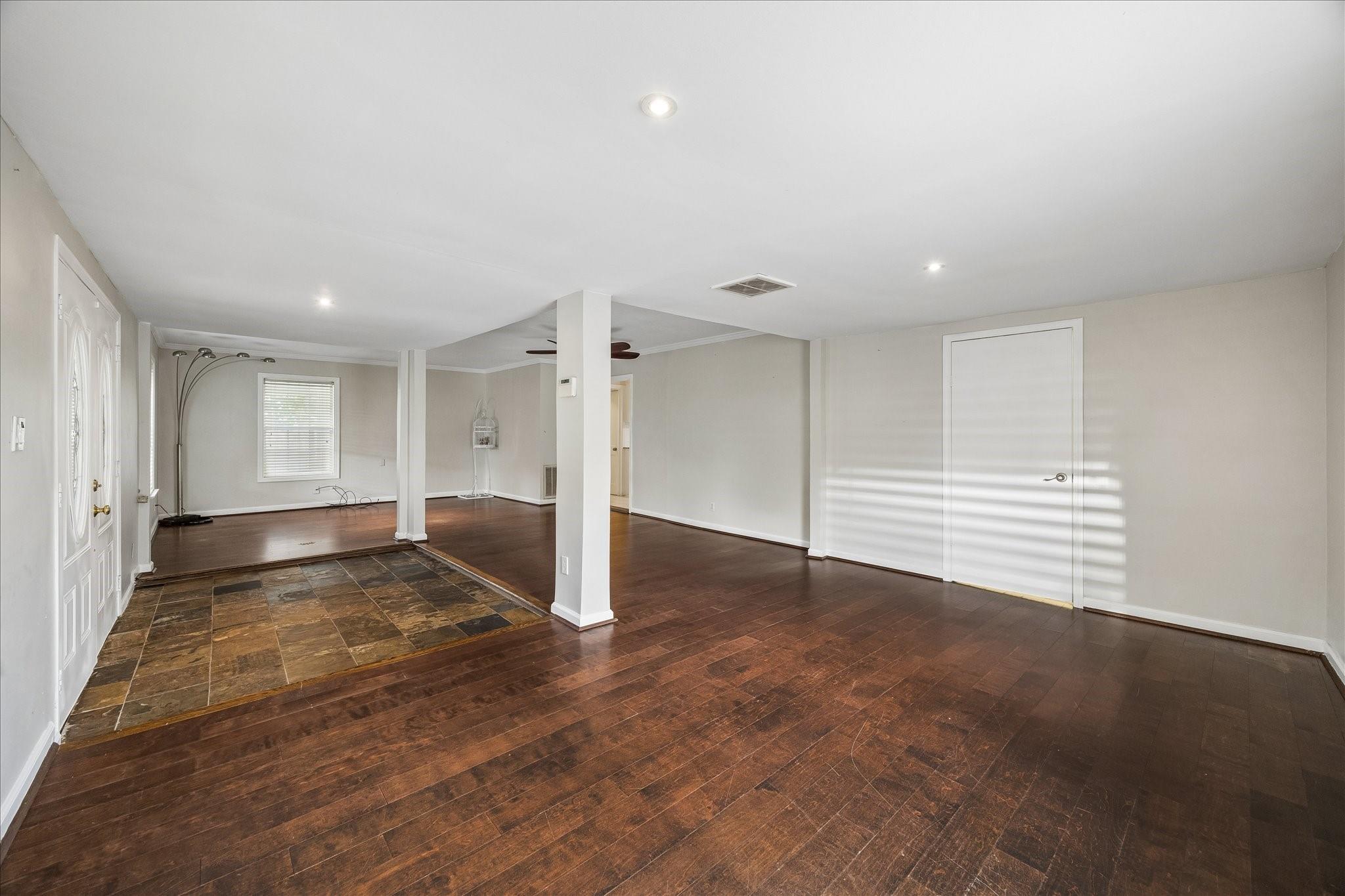 6621 Westview, Houston, TX 77055 photo
