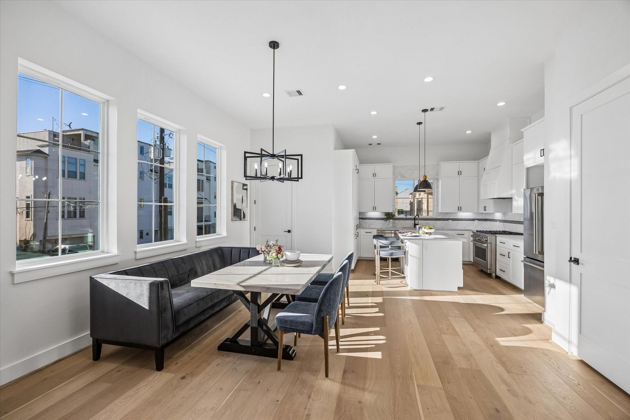 5240 Cornish St, Houston, TX 77007