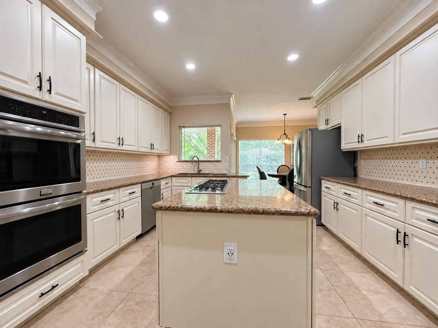 13411 W Carousel Ct, Houston, TX 77041 photo