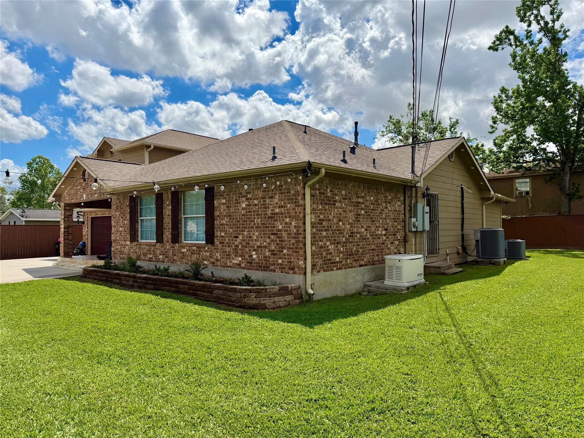 14110 Brownsville St, Houston, TX 77015 photo