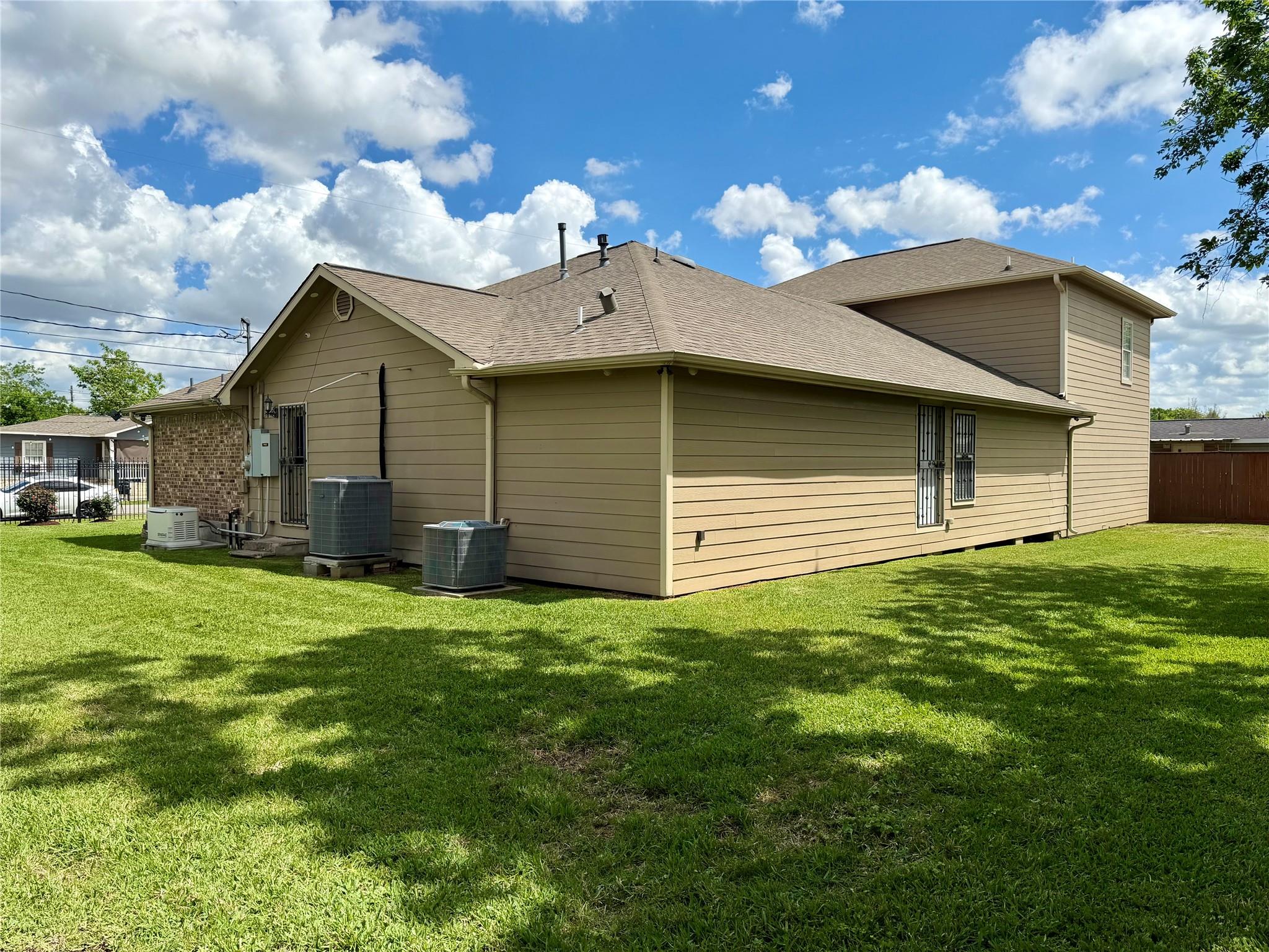 14110 Brownsville St, Houston, TX 77015 photo