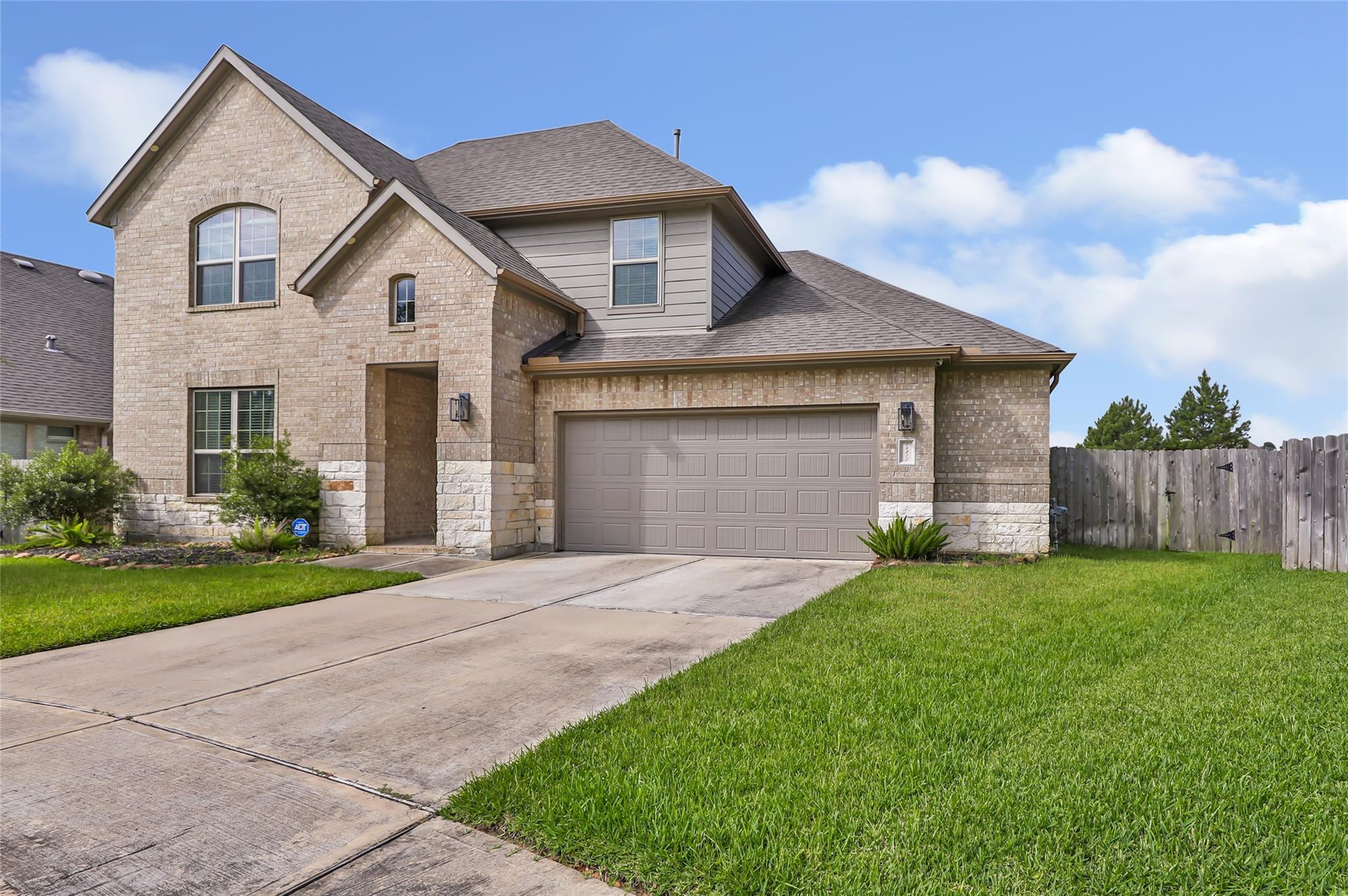 18215 Bayonne Channel Court Ct, Houston, TX 77044