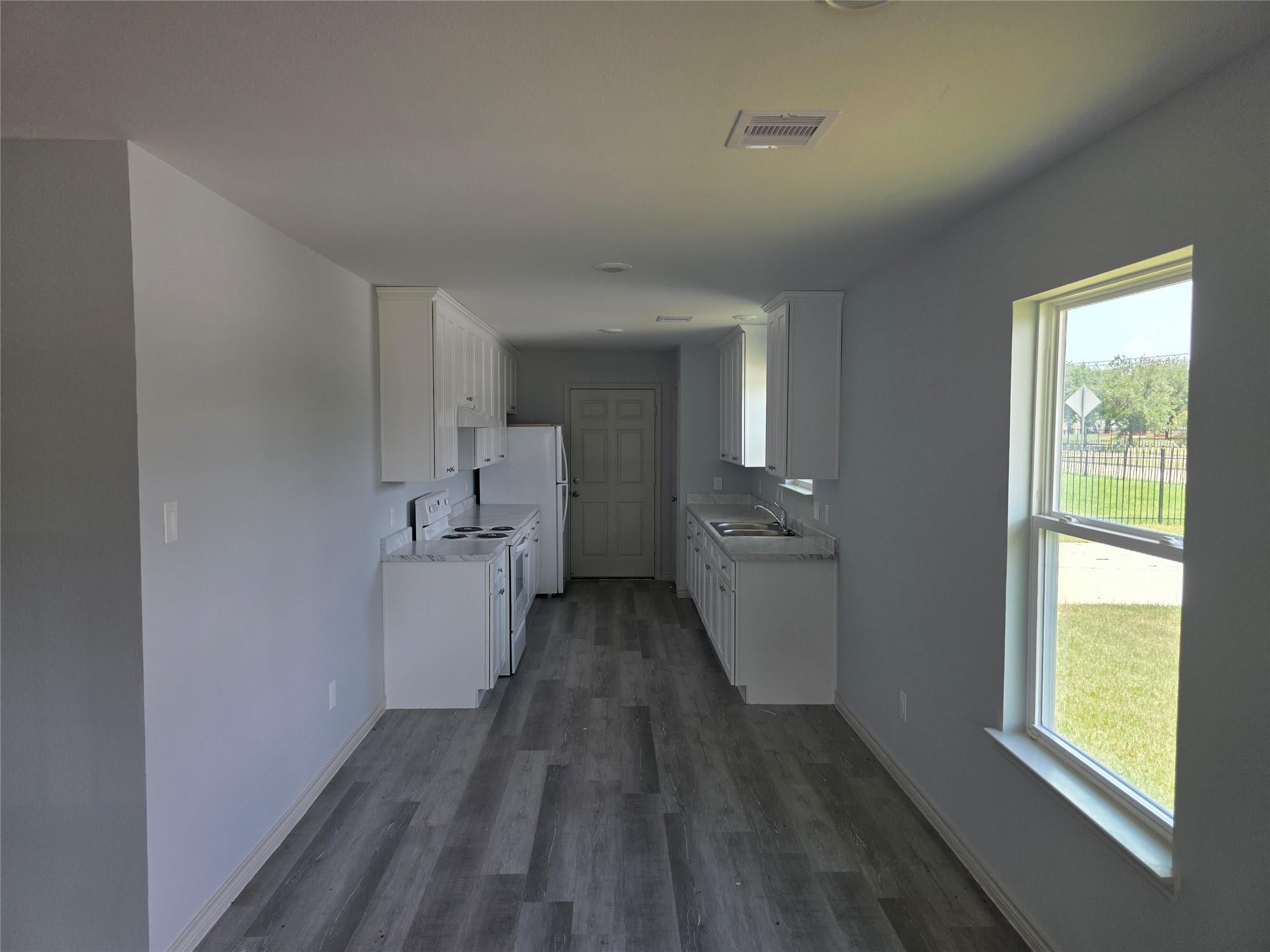 5051 Ventura Ln, Houston, TX 77021 photo