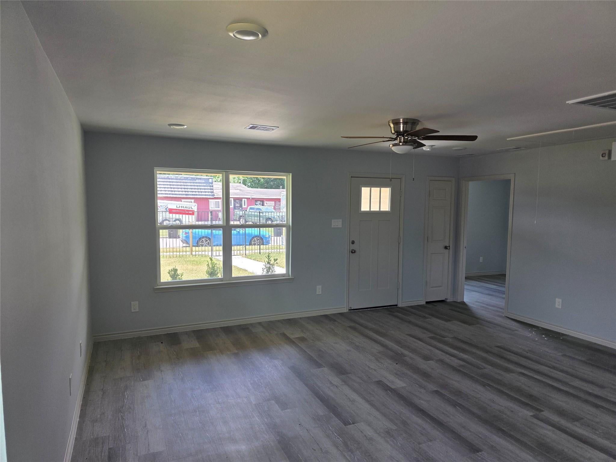 5051 Ventura Ln, Houston, TX 77021 photo