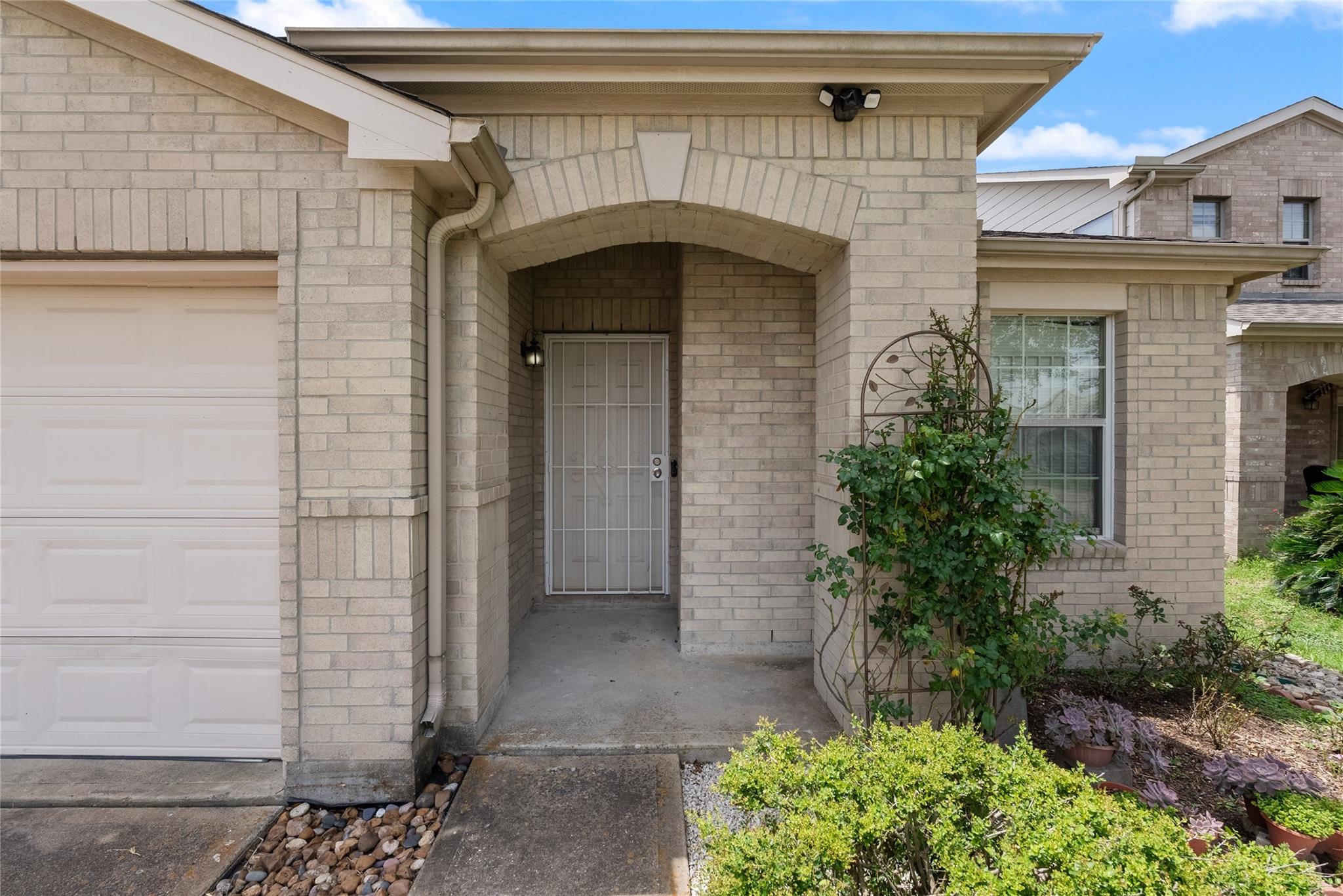 13123 Dawn Hollow Ln, Houston, TX 77072 photo