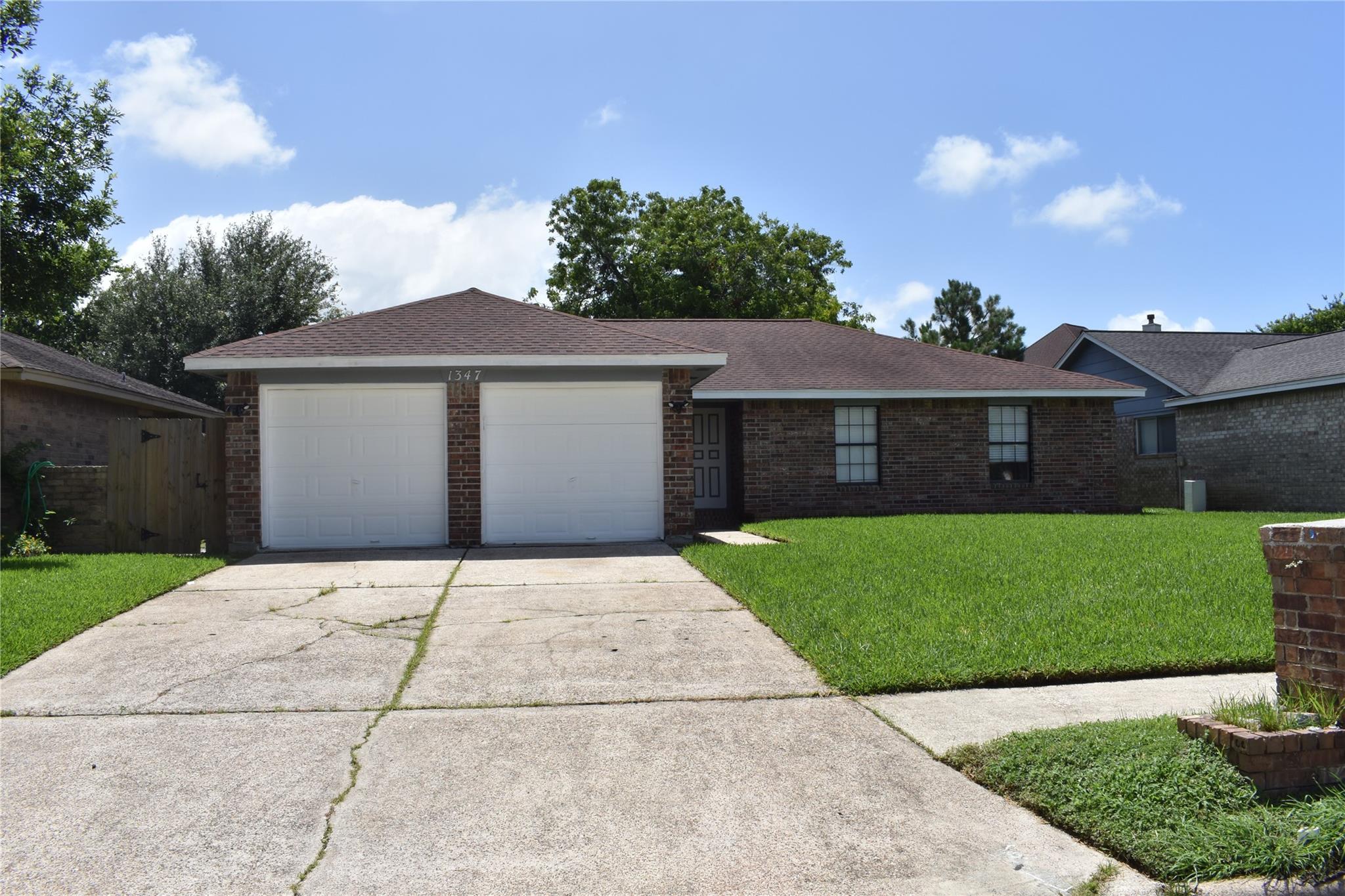 1347 Somercotes Ln, Channelview, TX 77530