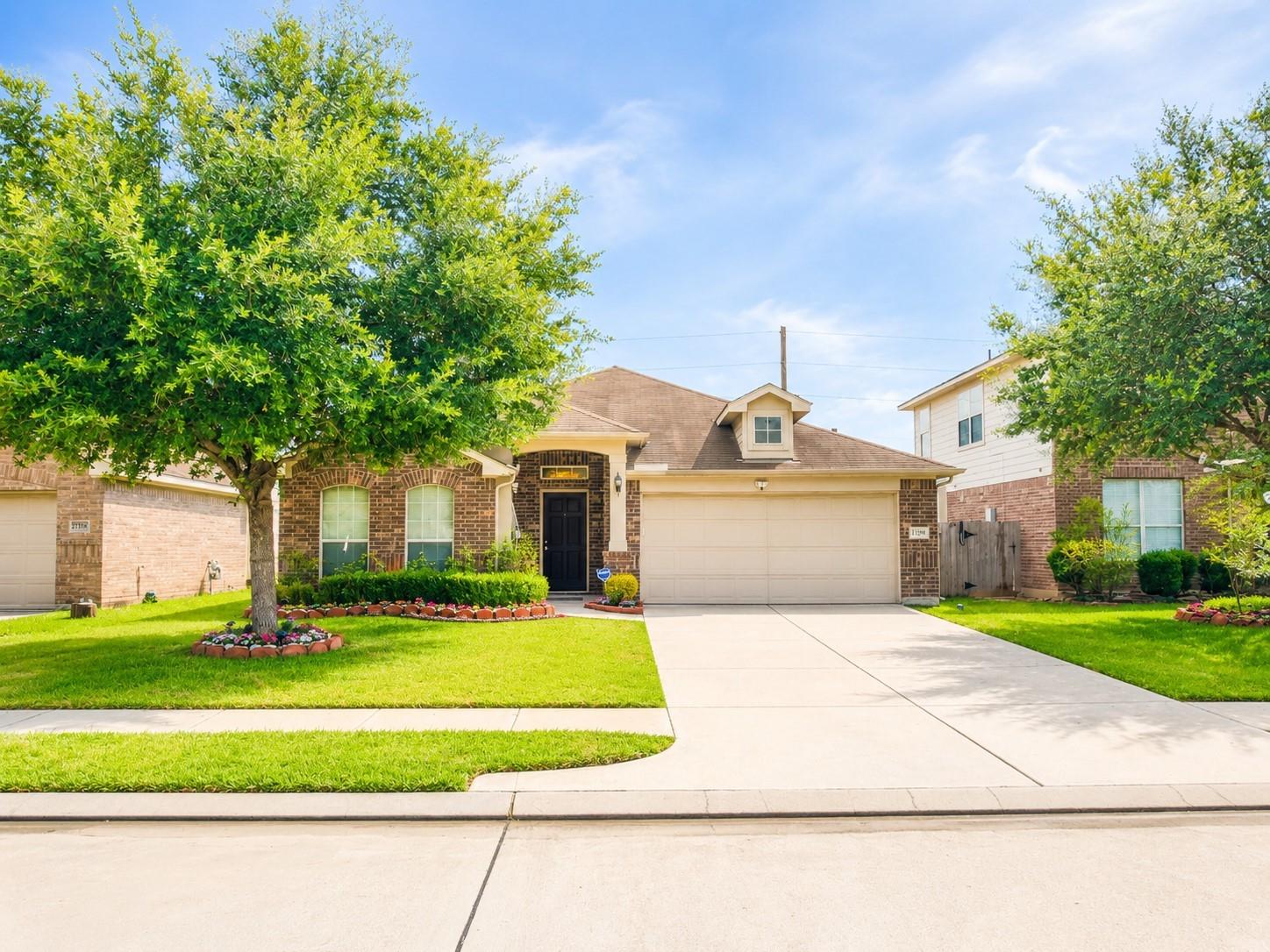 21506 Rose Mill Dr, Kingwood, TX 77339