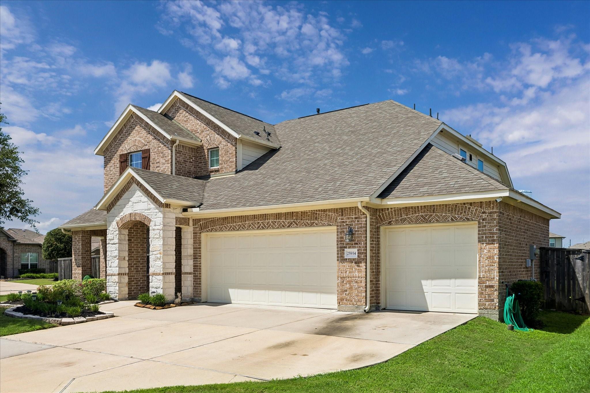 25934 Bronze Oak Ct, Richmond, TX 77406 photo