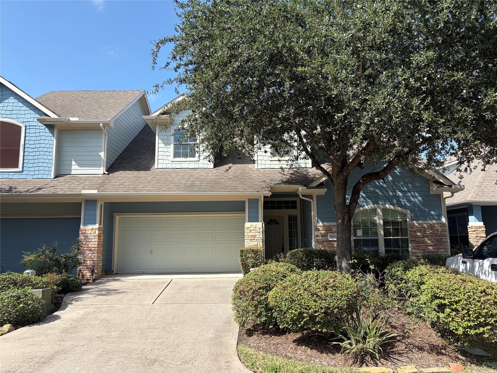 2824 Seaside Dr, Seabrook, TX 77586