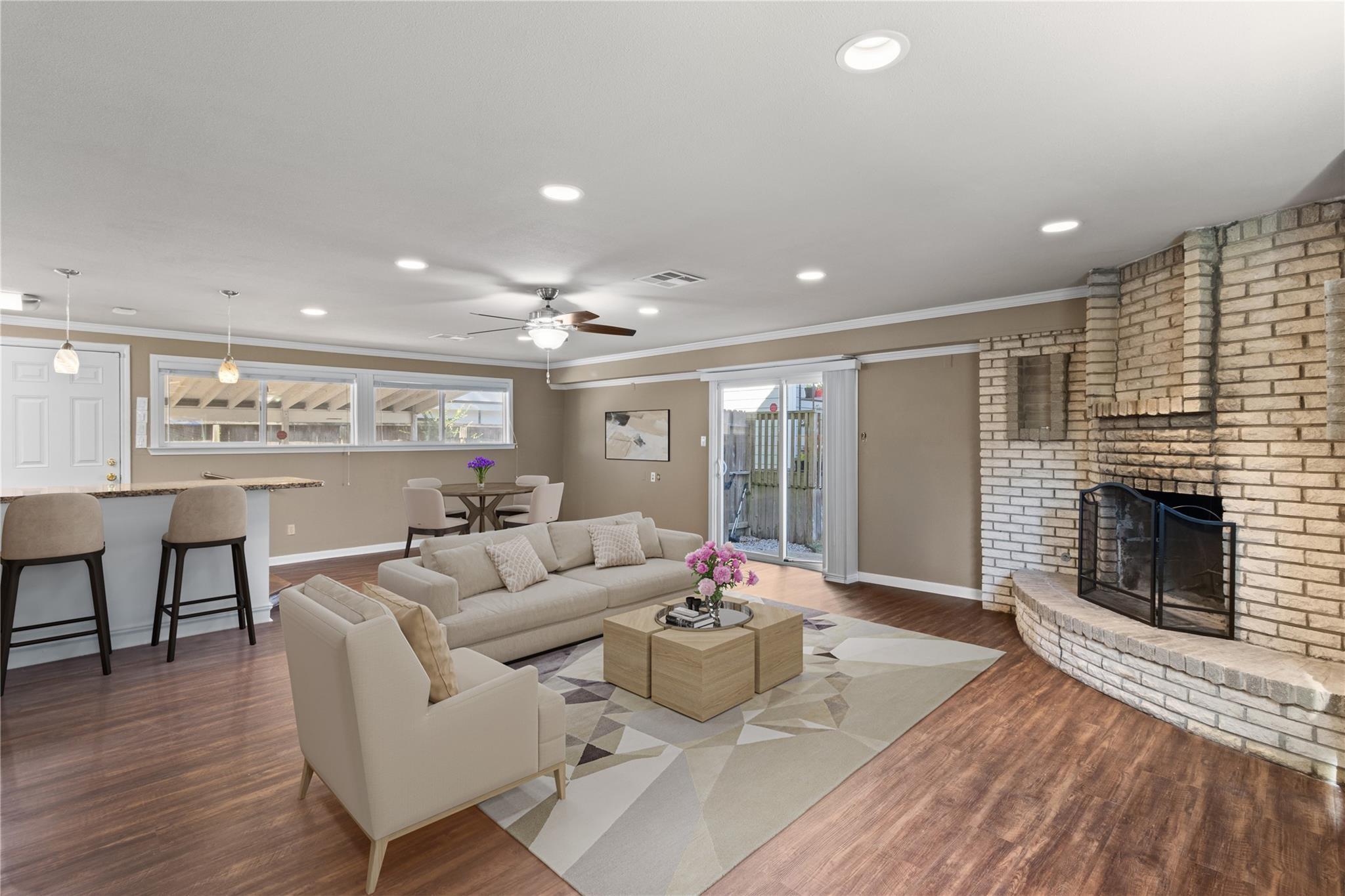 4373 Harvest Ln, Houston, TX 77004 photo