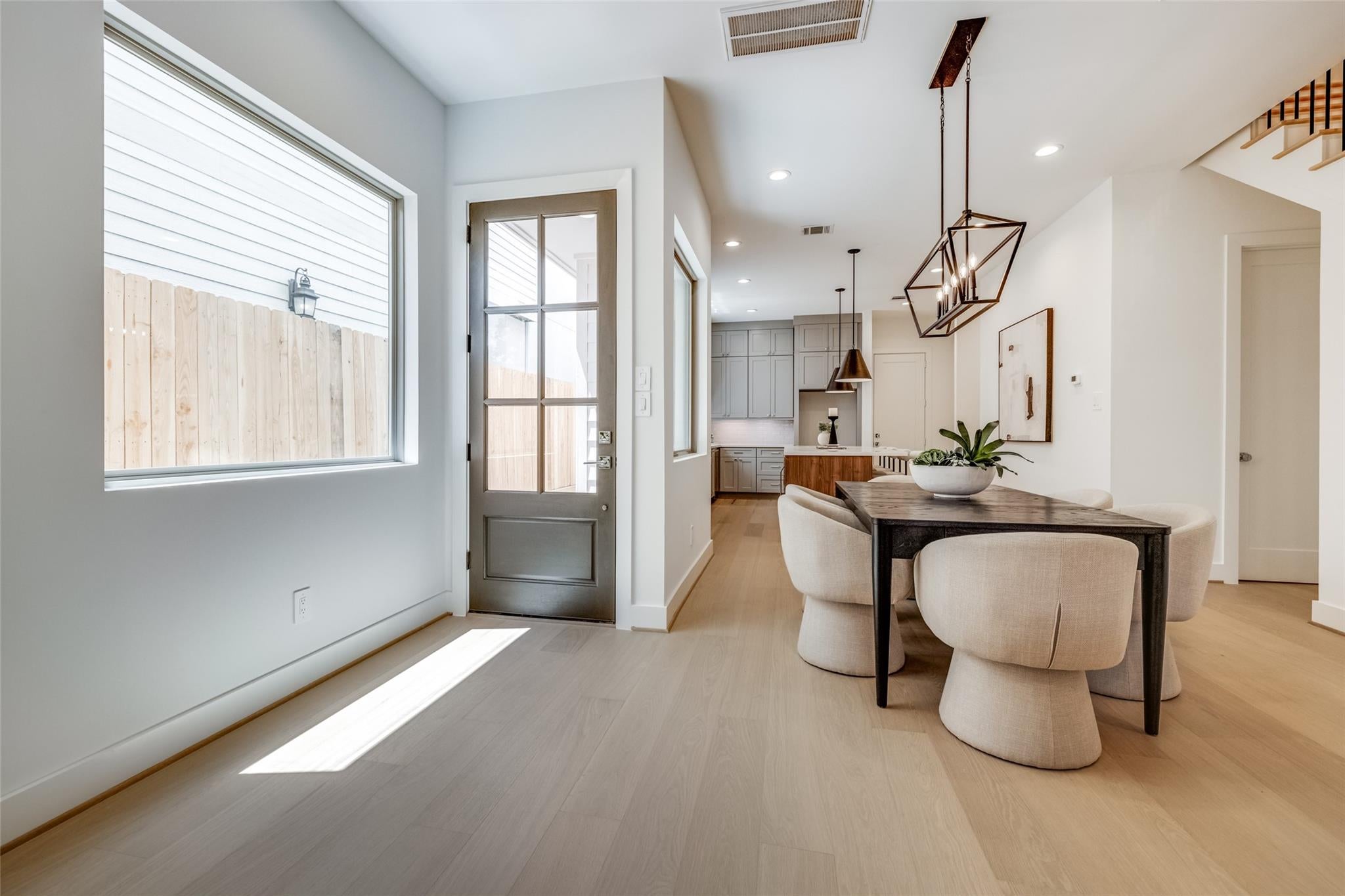 2329 Richton St, Houston, TX 77098 photo