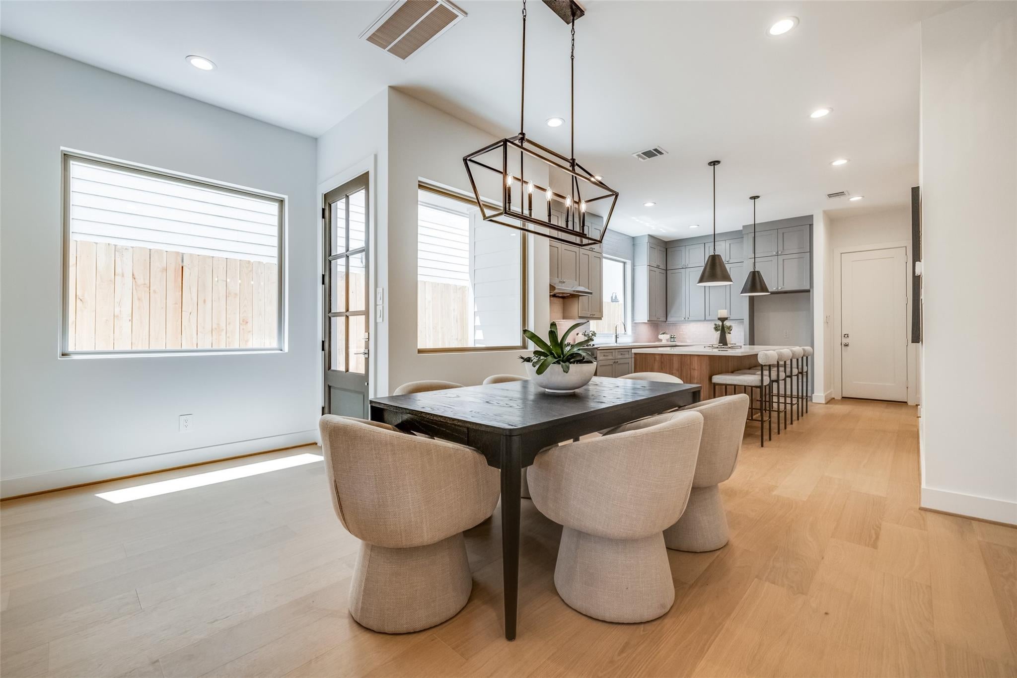 2329 Richton St, Houston, TX 77098 photo
