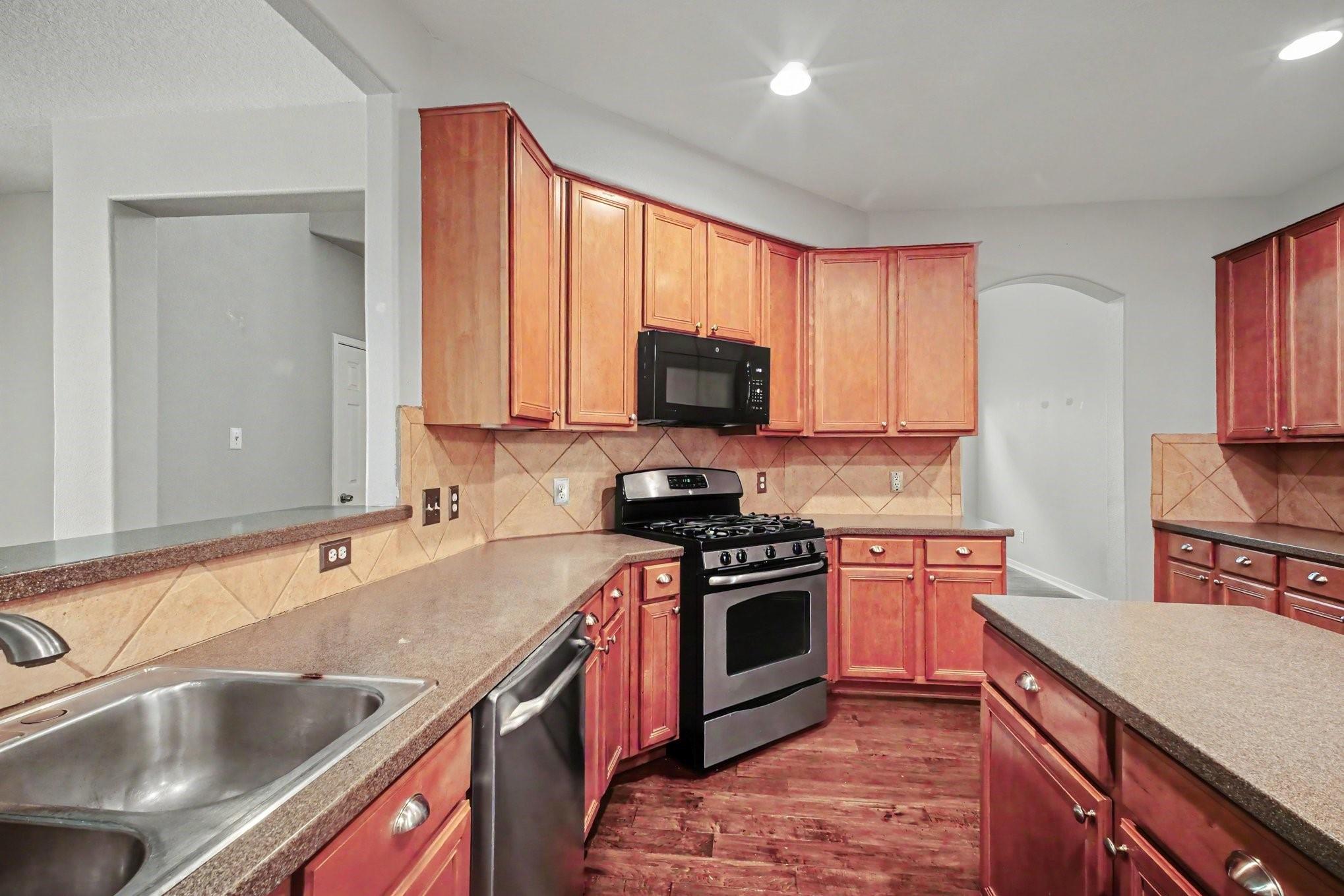 8530 Calverton Pines Ln, Houston, TX 77095 photo