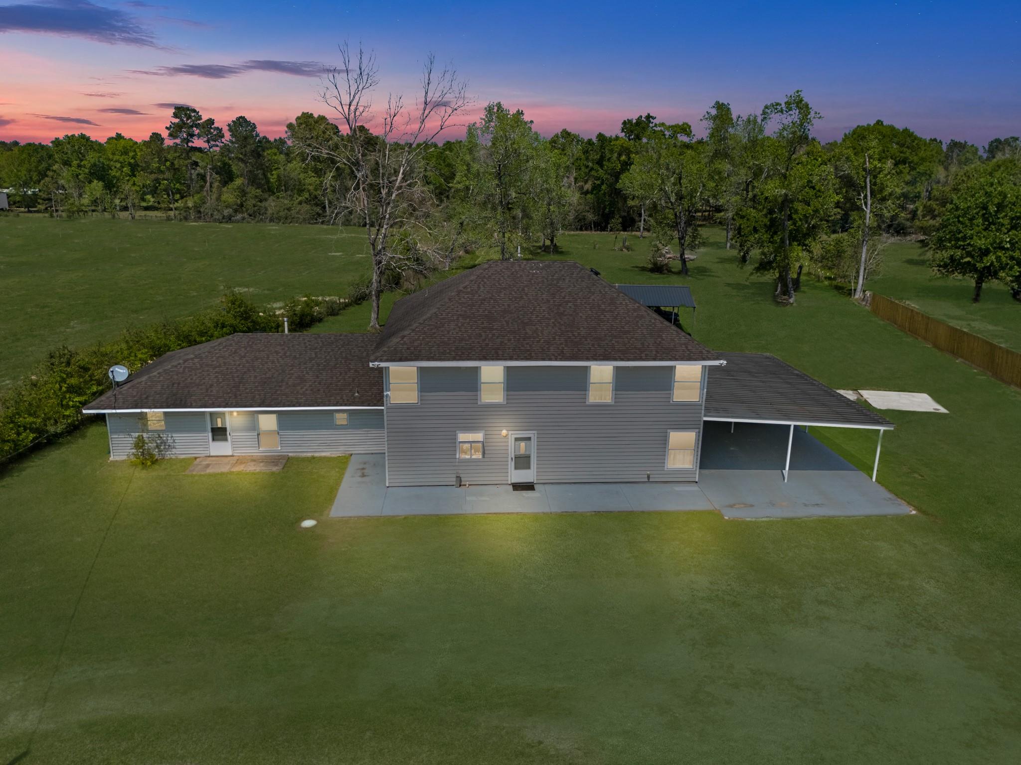 16511 Edgefield Ln, Conroe, TX 77302