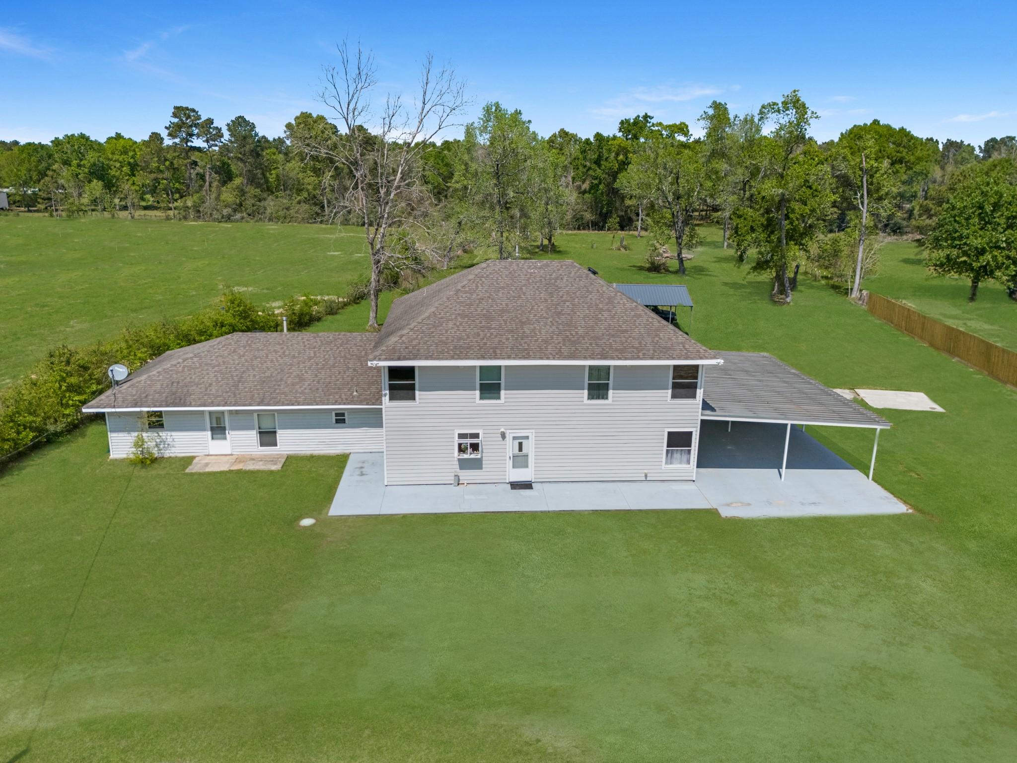 16511 Edgefield Ln, Conroe, TX 77302 photo