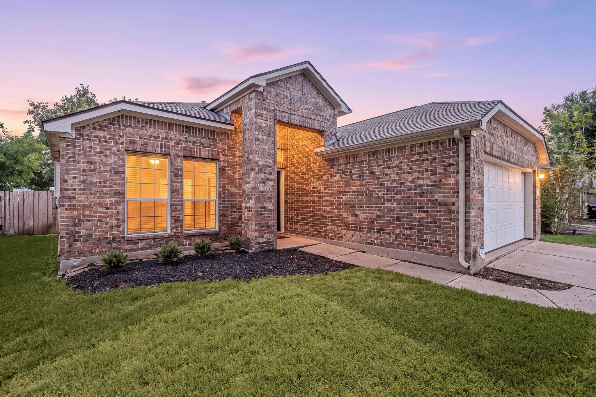 1803 Kessler Park Ct, Houston, TX 77047 photo