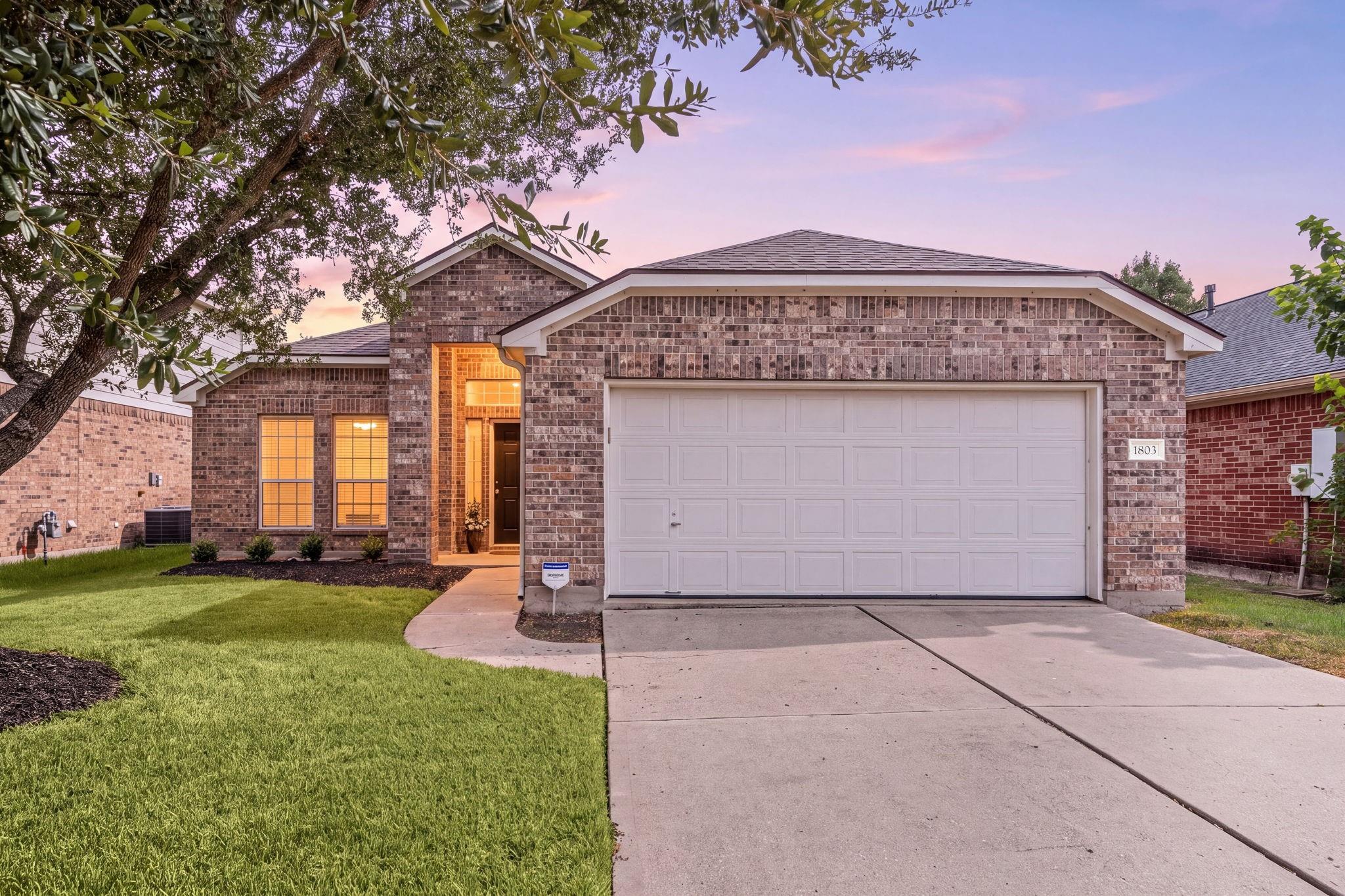 1803 Kessler Park Ct, Houston, TX 77047