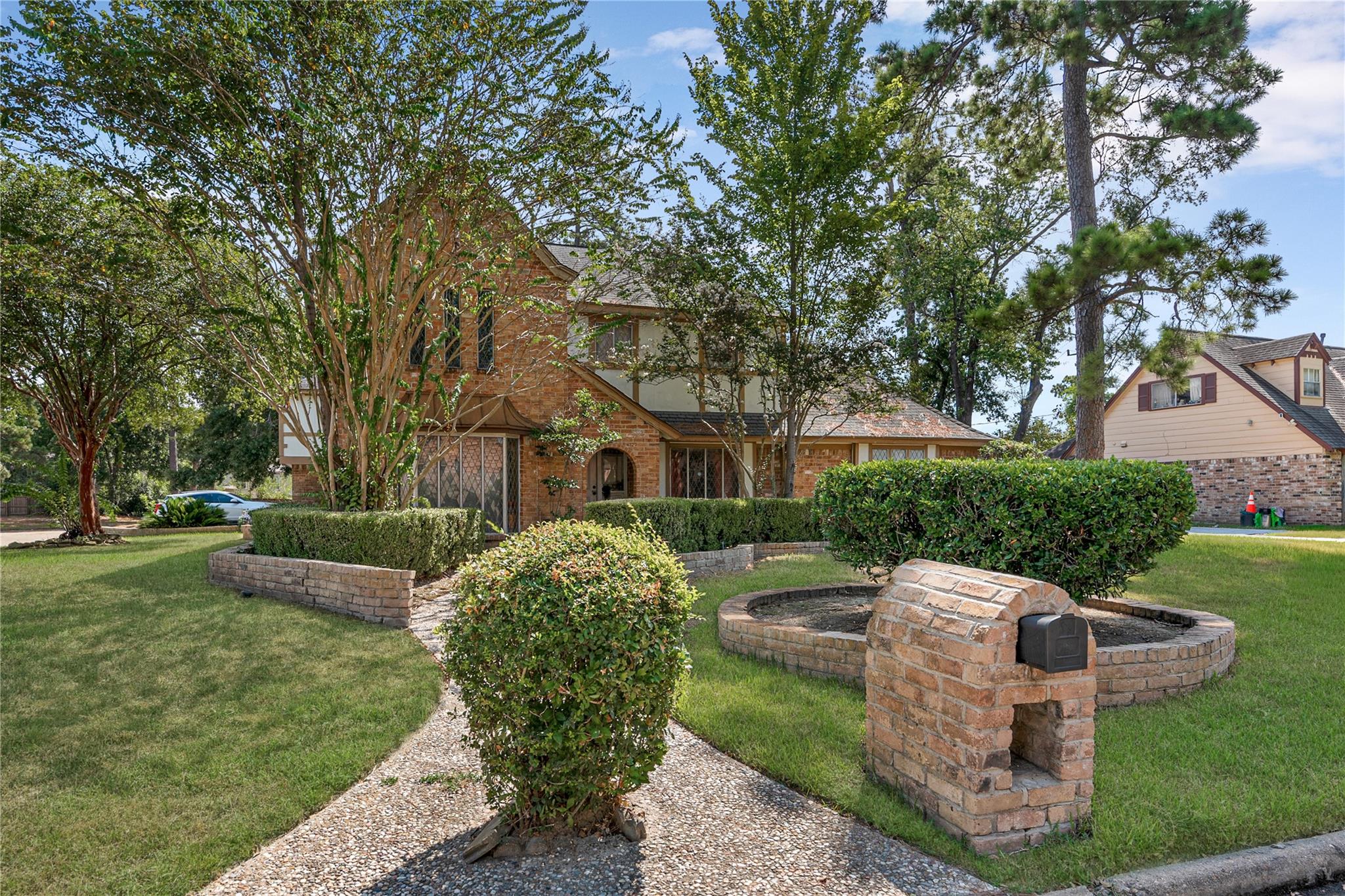 14722 Falling Creek Dr, Houston, TX 77068