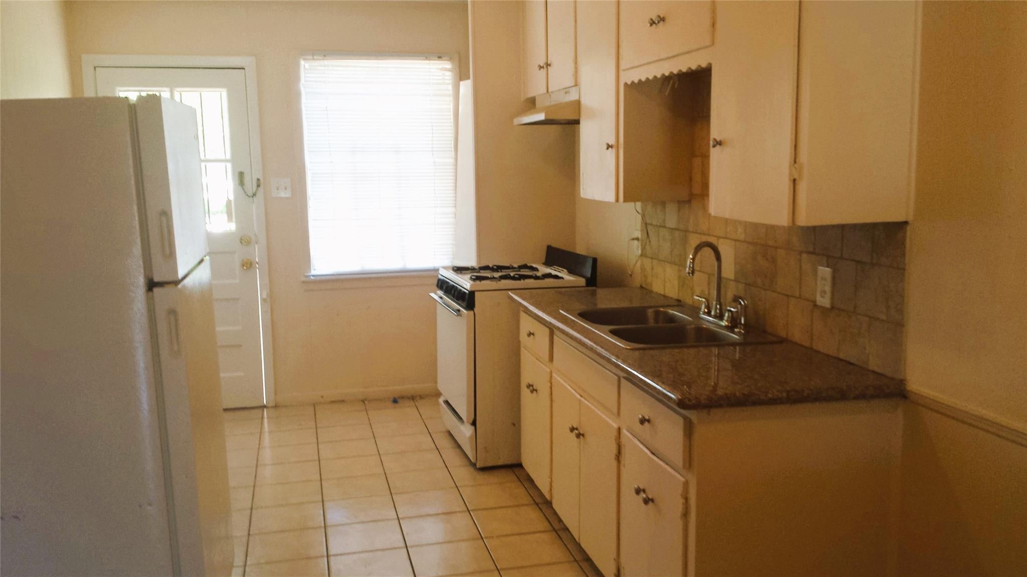 3810 Cochran St, Houston, TX 77009 photo