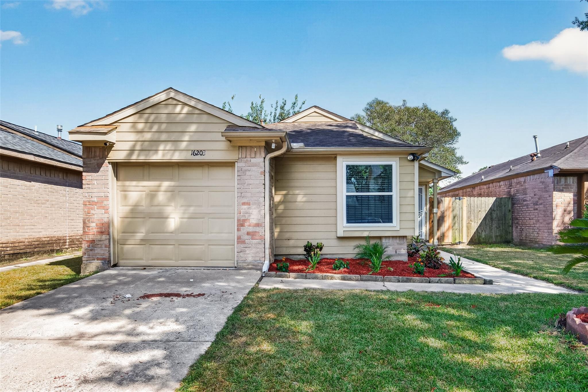 16203 Beck Ridge Dr, Houston, TX 77053