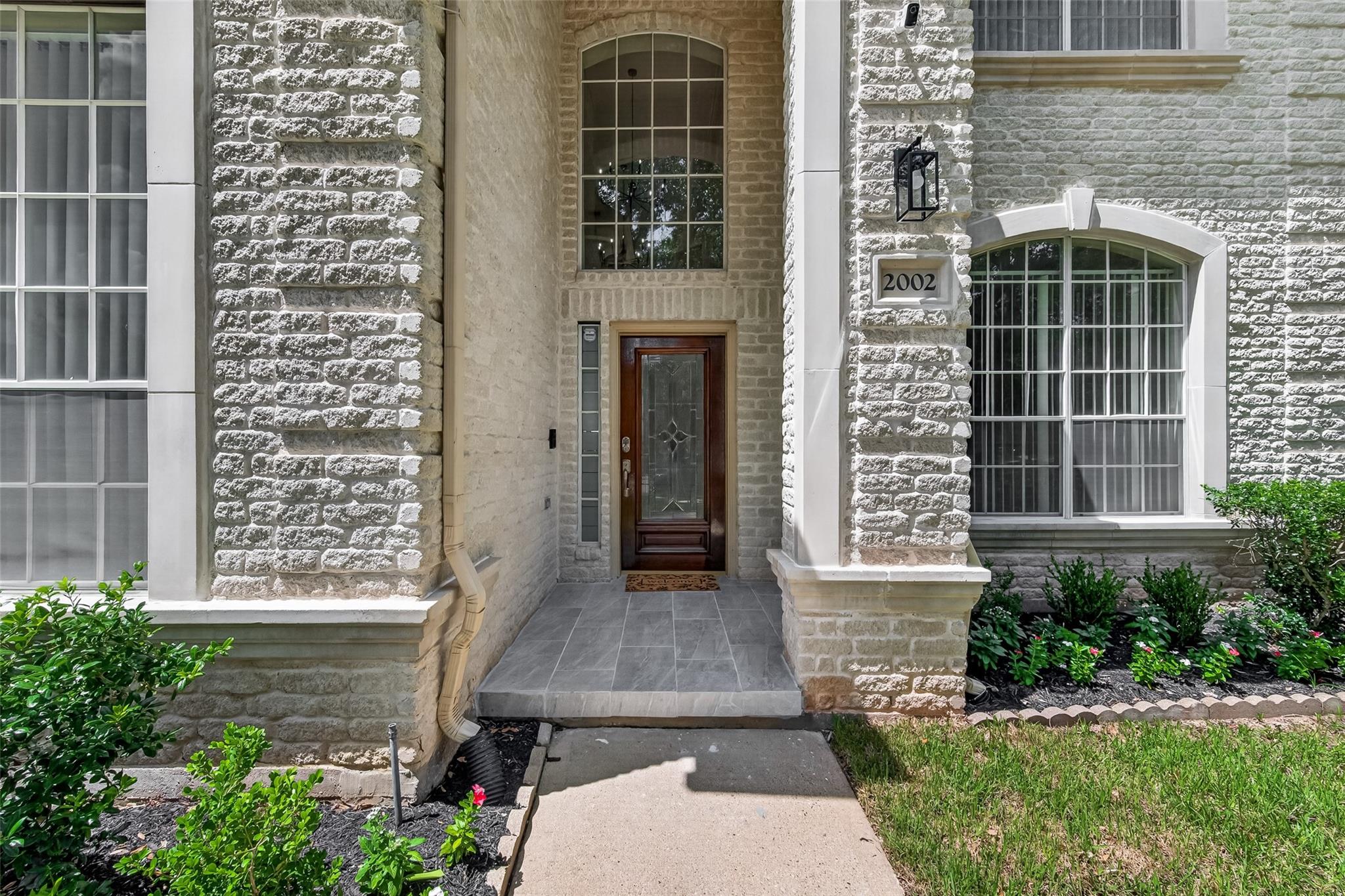 2002 Thorncrest Ct, Sugar Land, TX 77479 photo