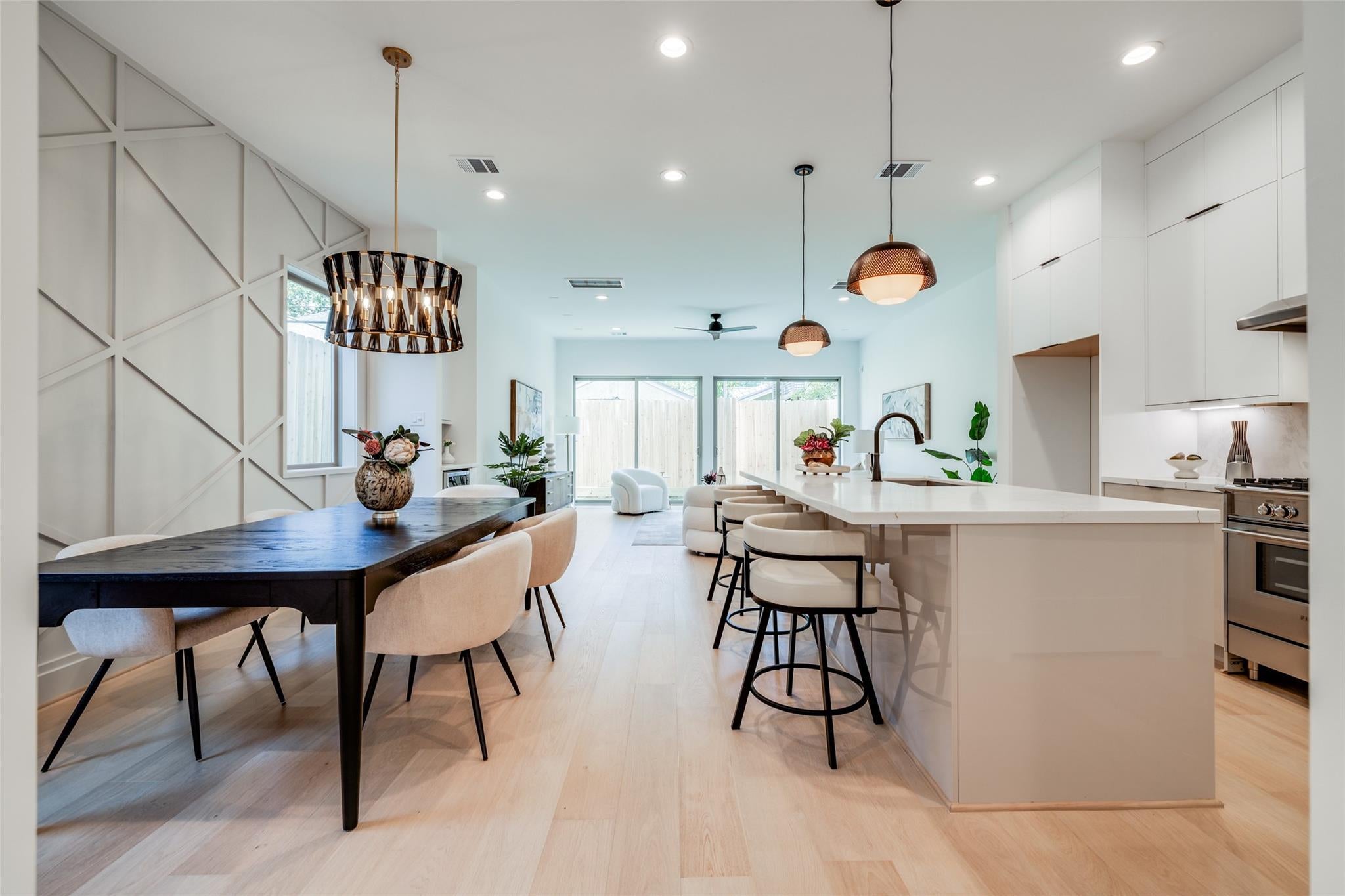 816 W 17 St, Houston, TX 77008 photo