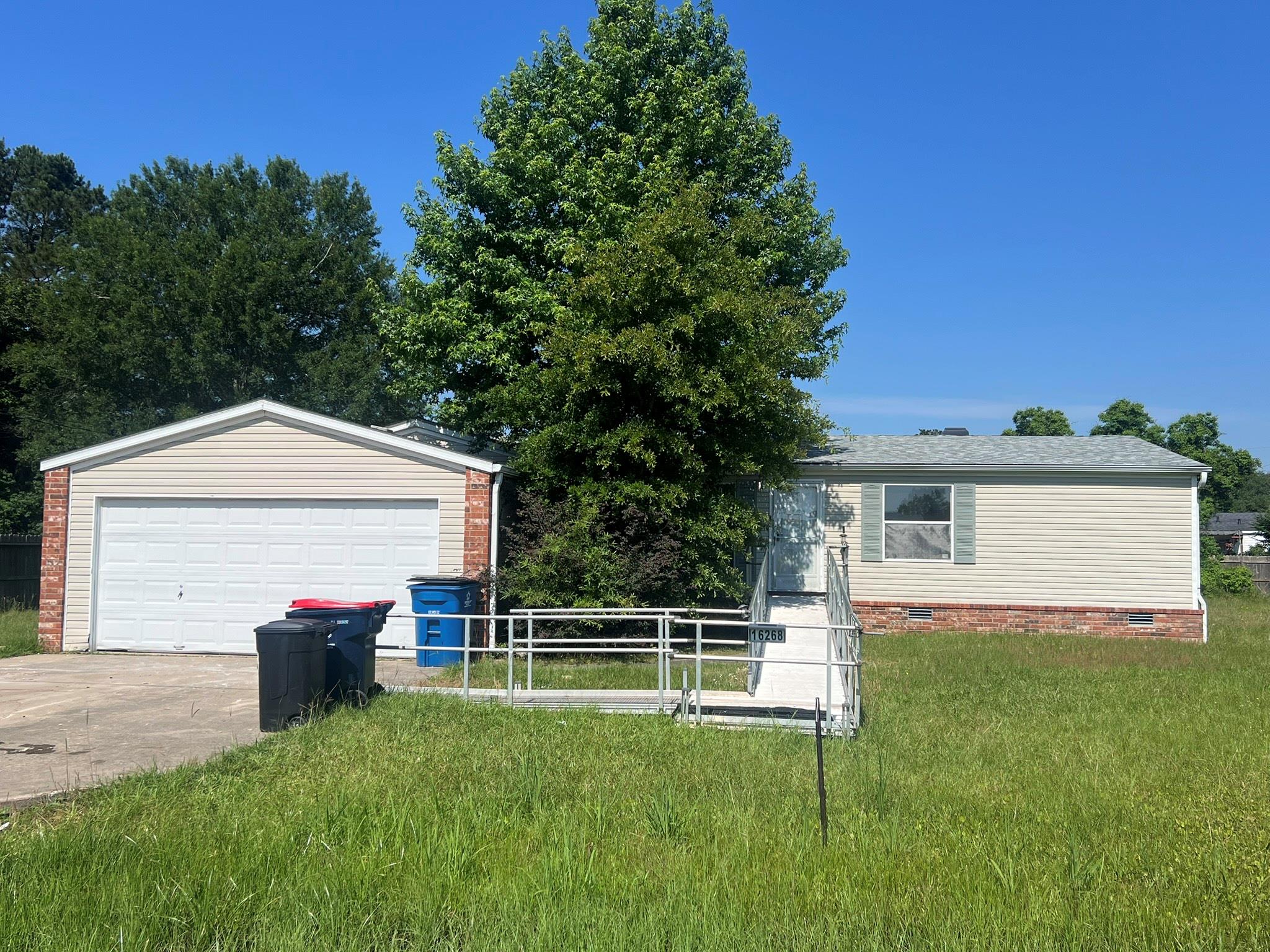 16268 Wrangler Ave, Conroe, TX 77302