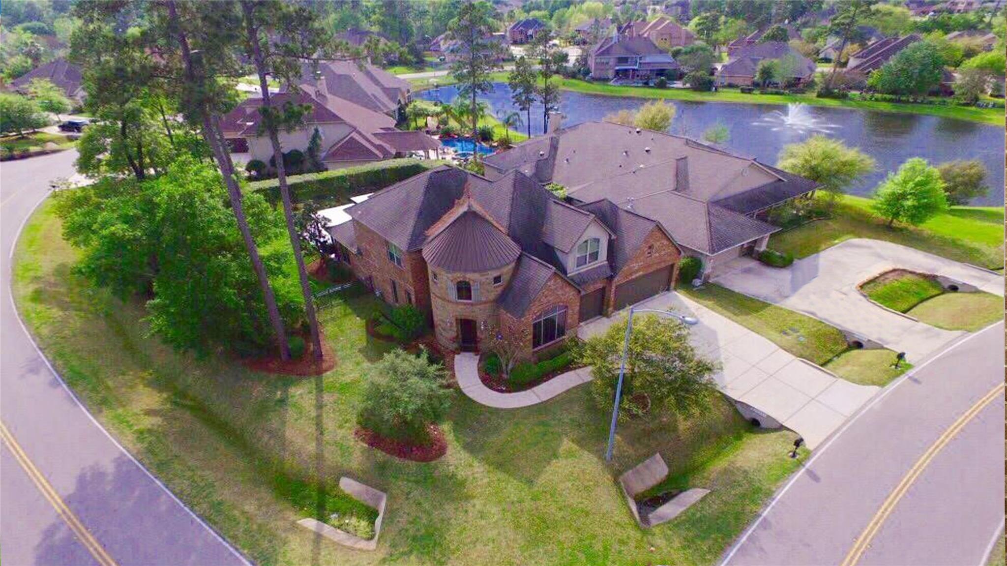 25207 Hideaway Run Dr, Spring, TX 77389