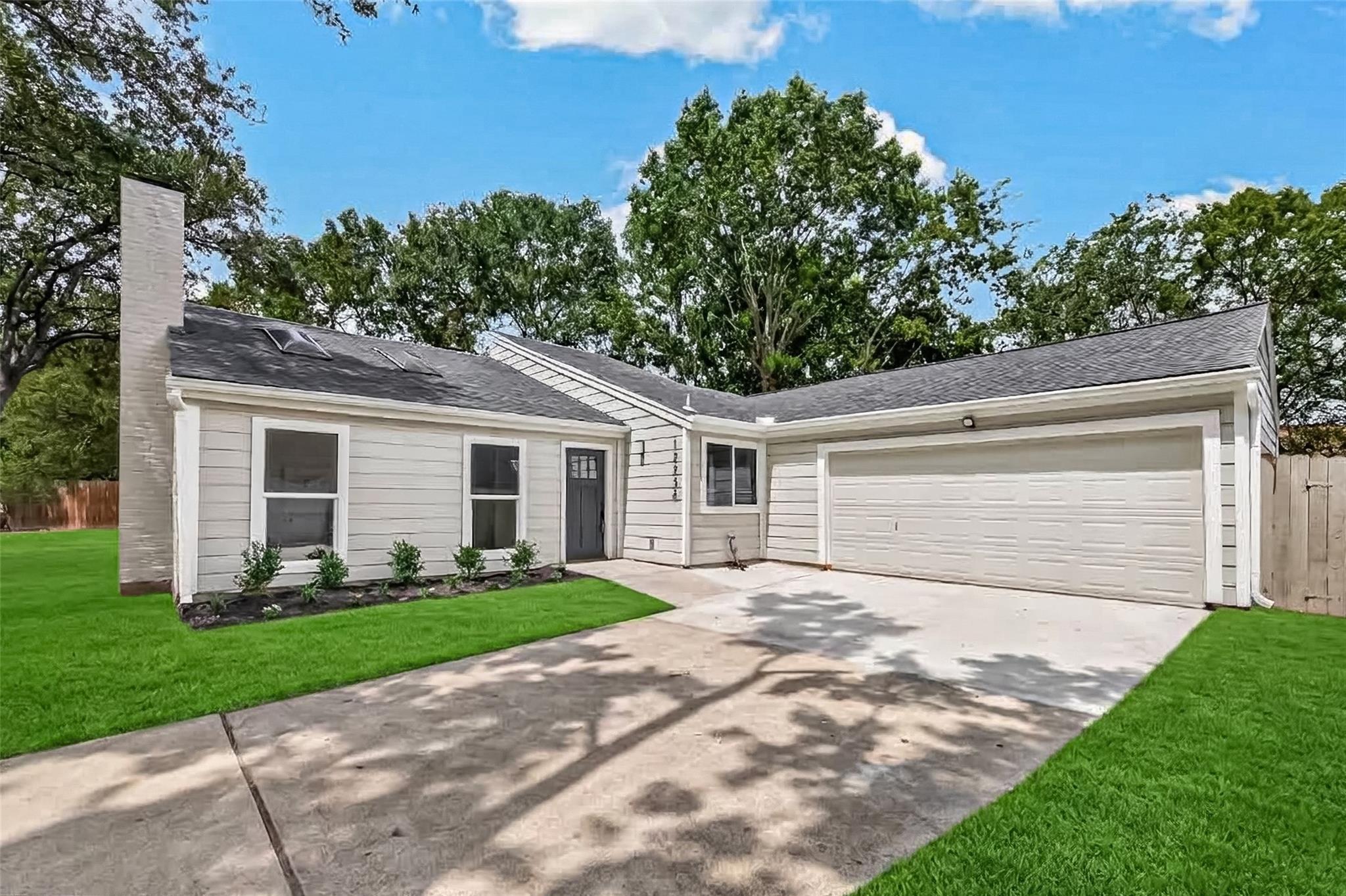 12238 Briar Forest Dr, Houston, TX 77077