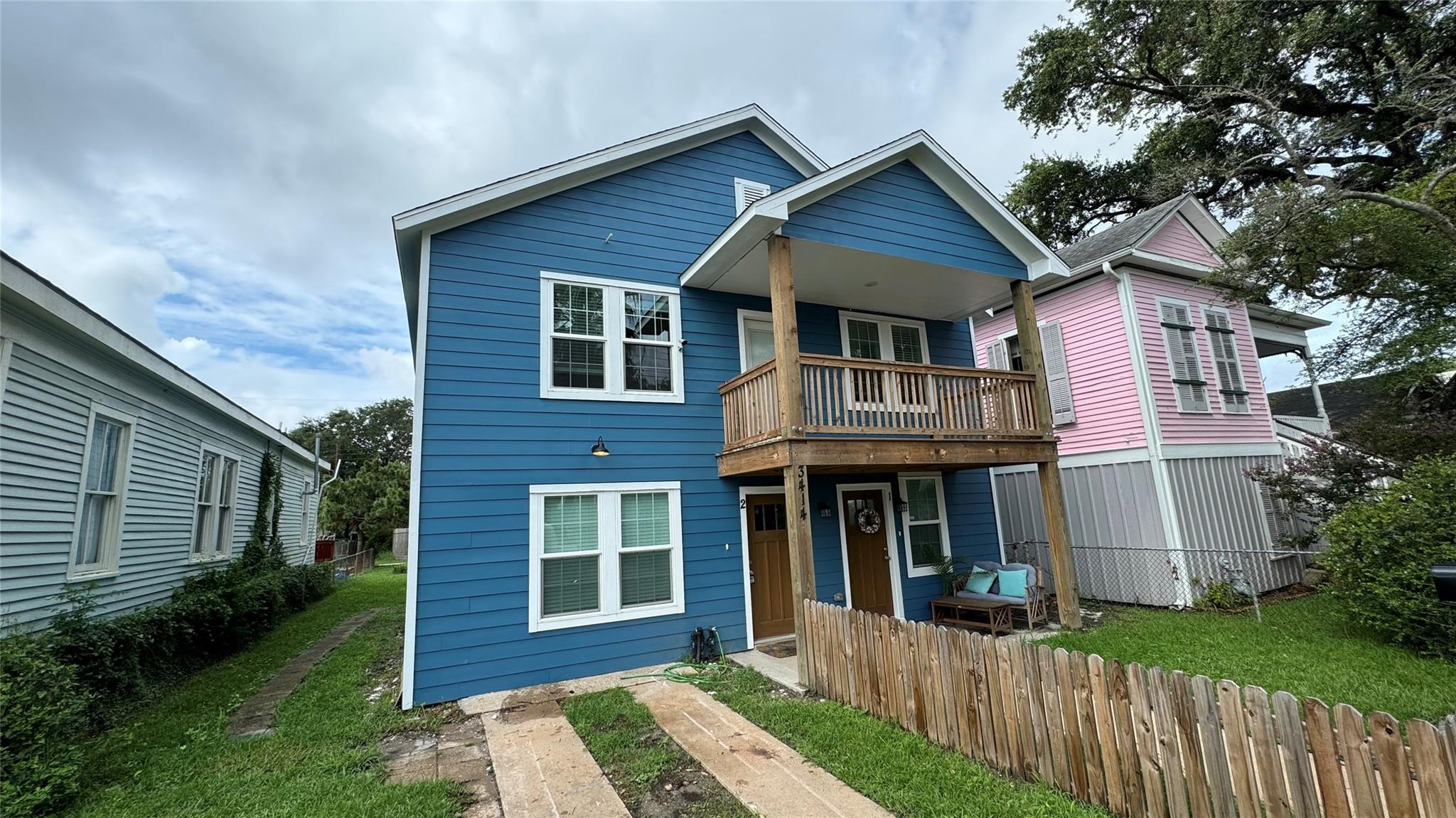 3414 Ursuline, Galveston, TX 77550 photo