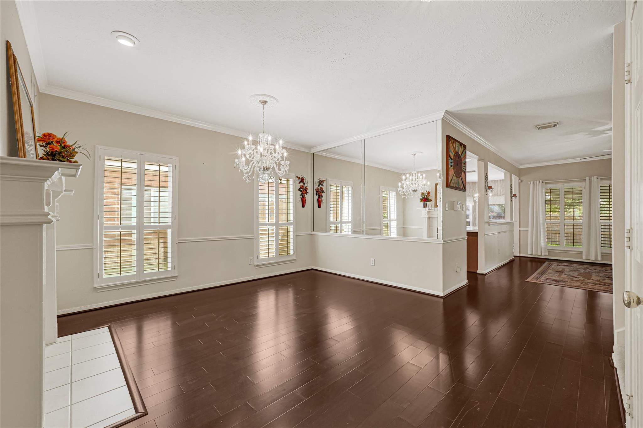 1614 Roaring Spring Ln, Pasadena, TX 77586 photo