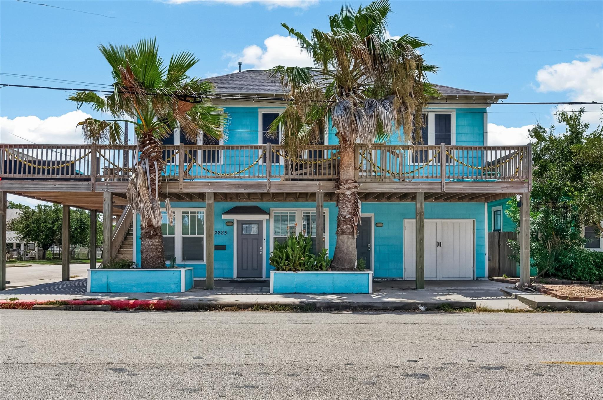 2223 33 St, Galveston, TX 77550