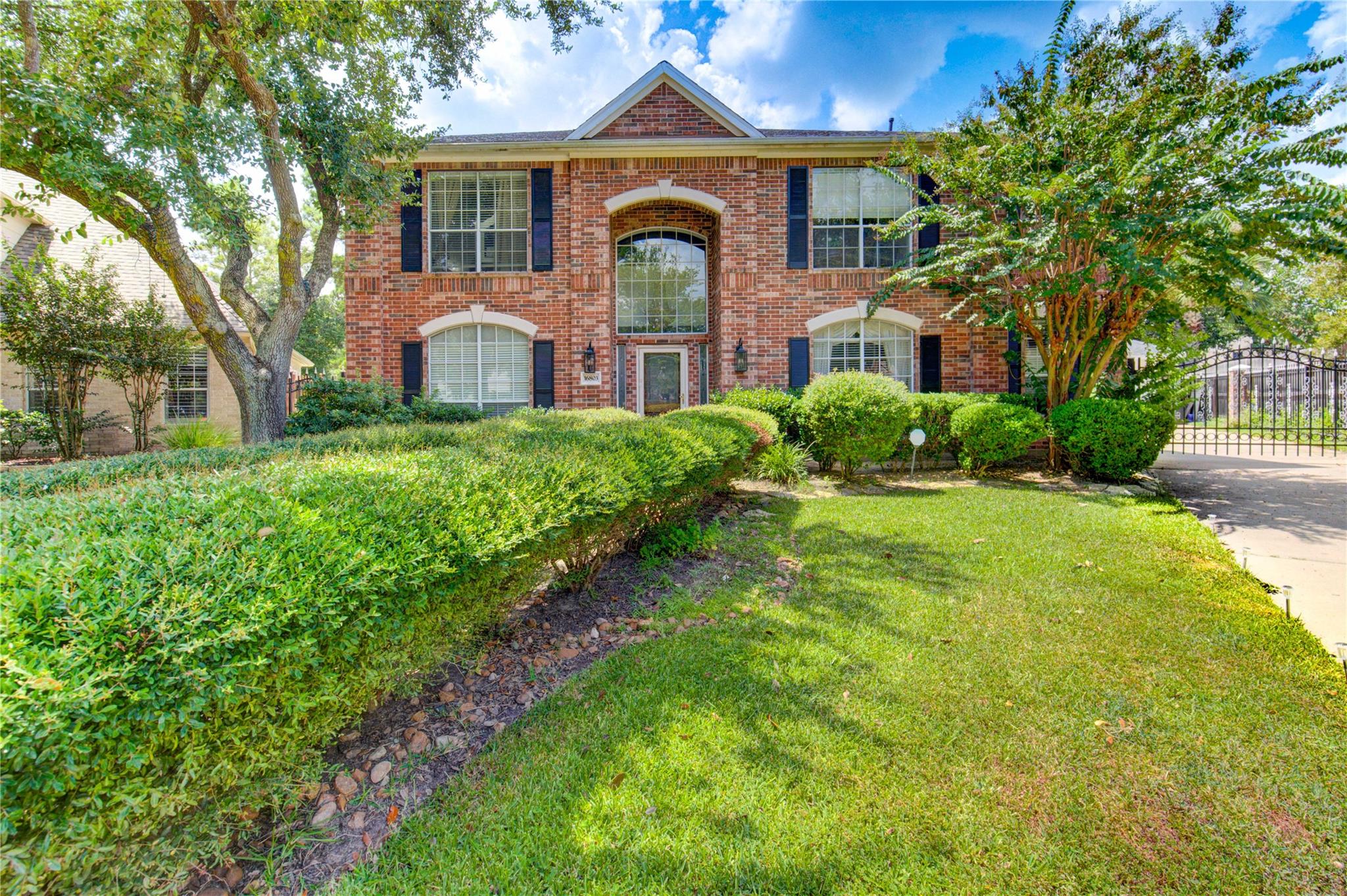 16803 Sandestine Dr, Houston, TX 77095