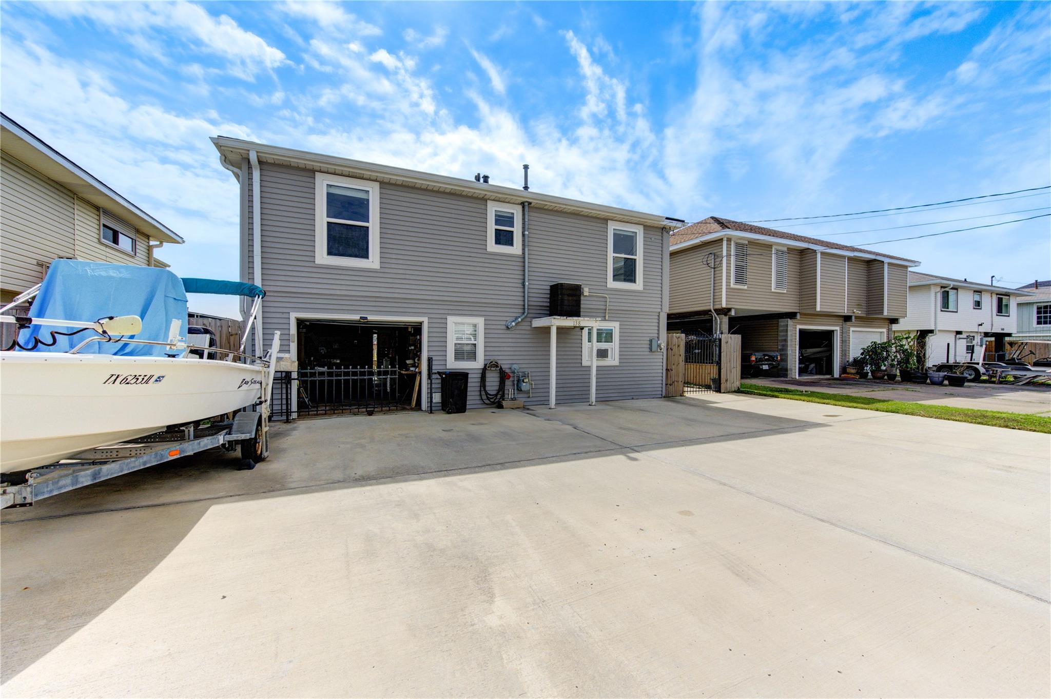 138 Tarpon St, Bayou Vista, TX 77563 photo