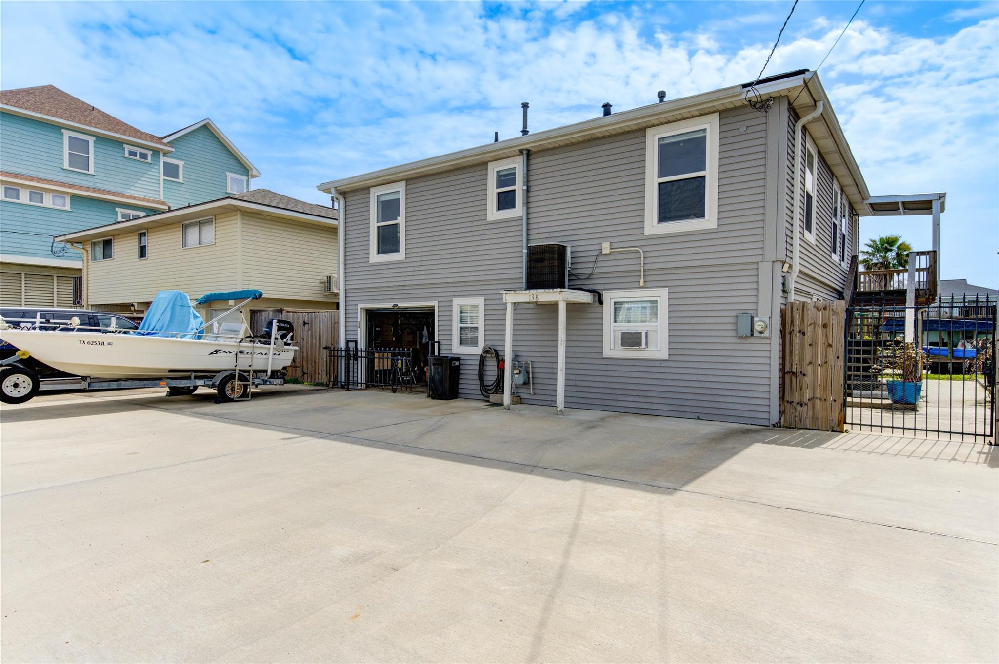138 Tarpon St, Bayou Vista, TX 77563 photo
