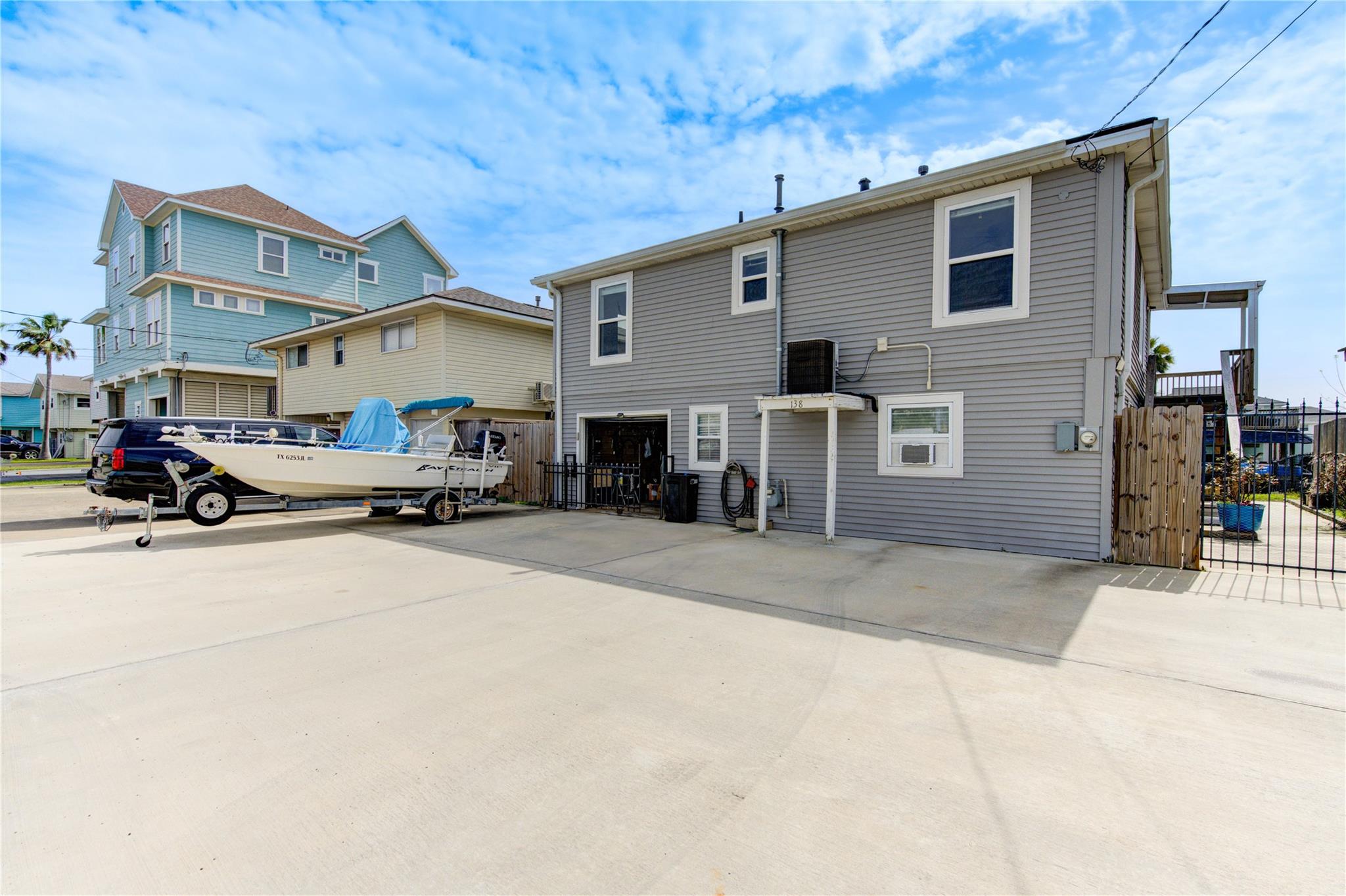 138 Tarpon St, Bayou Vista, TX 77563 photo